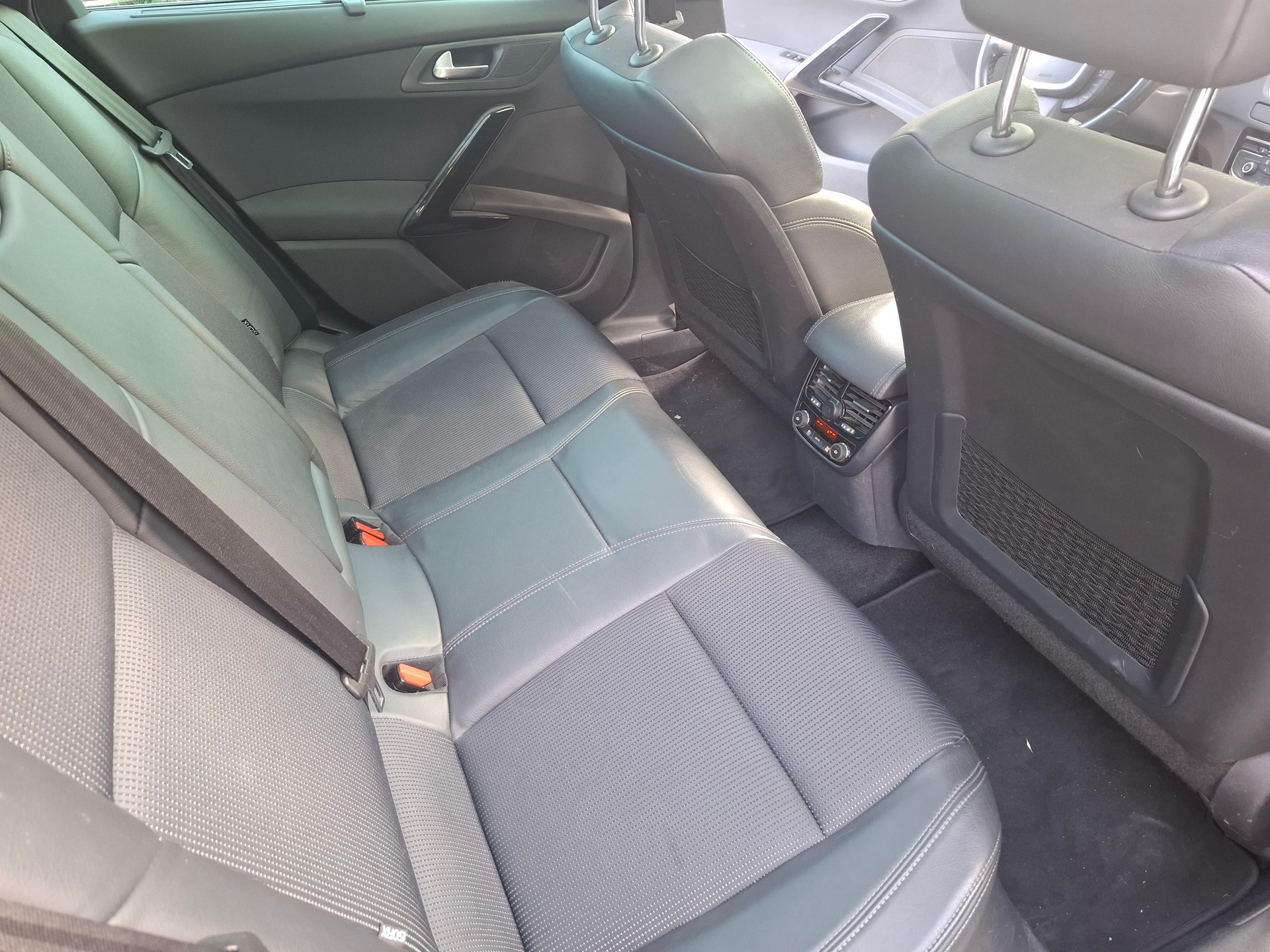 PEUGEOT 508 SW 1.6 16V T Allure Automatic-image-10