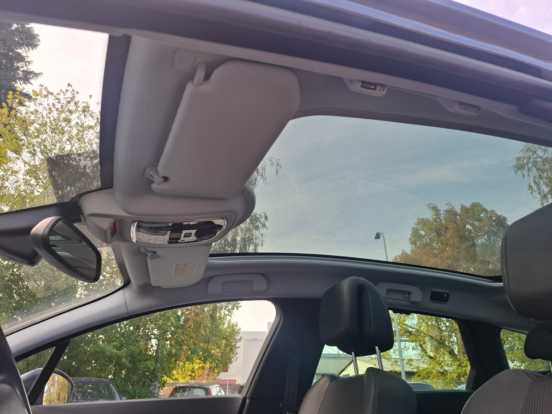 PEUGEOT 508 SW 1.6 16V T Allure Automatic-image-13
