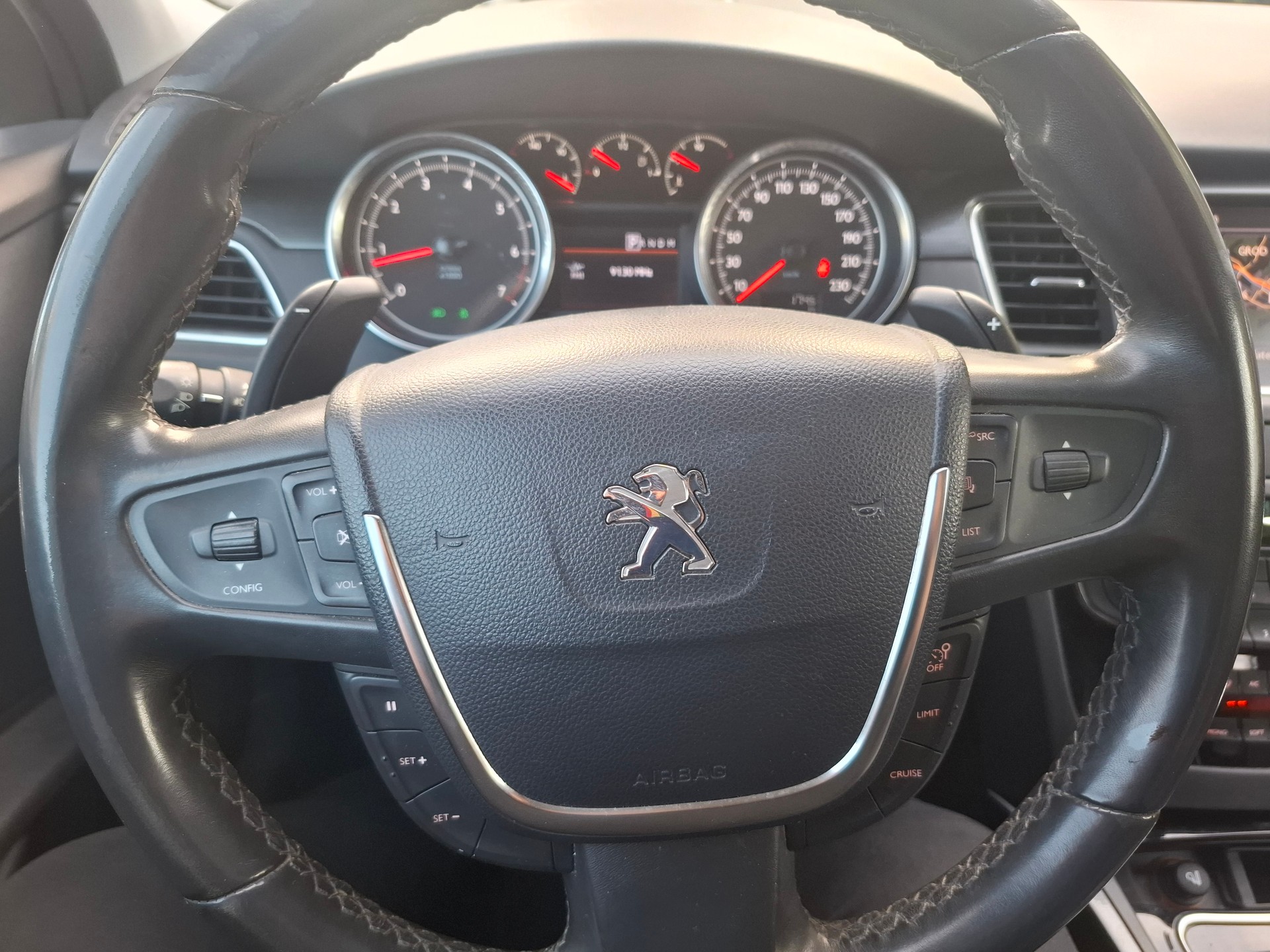 PEUGEOT 508 SW 1.6 16V T Allure Automatic-image-14