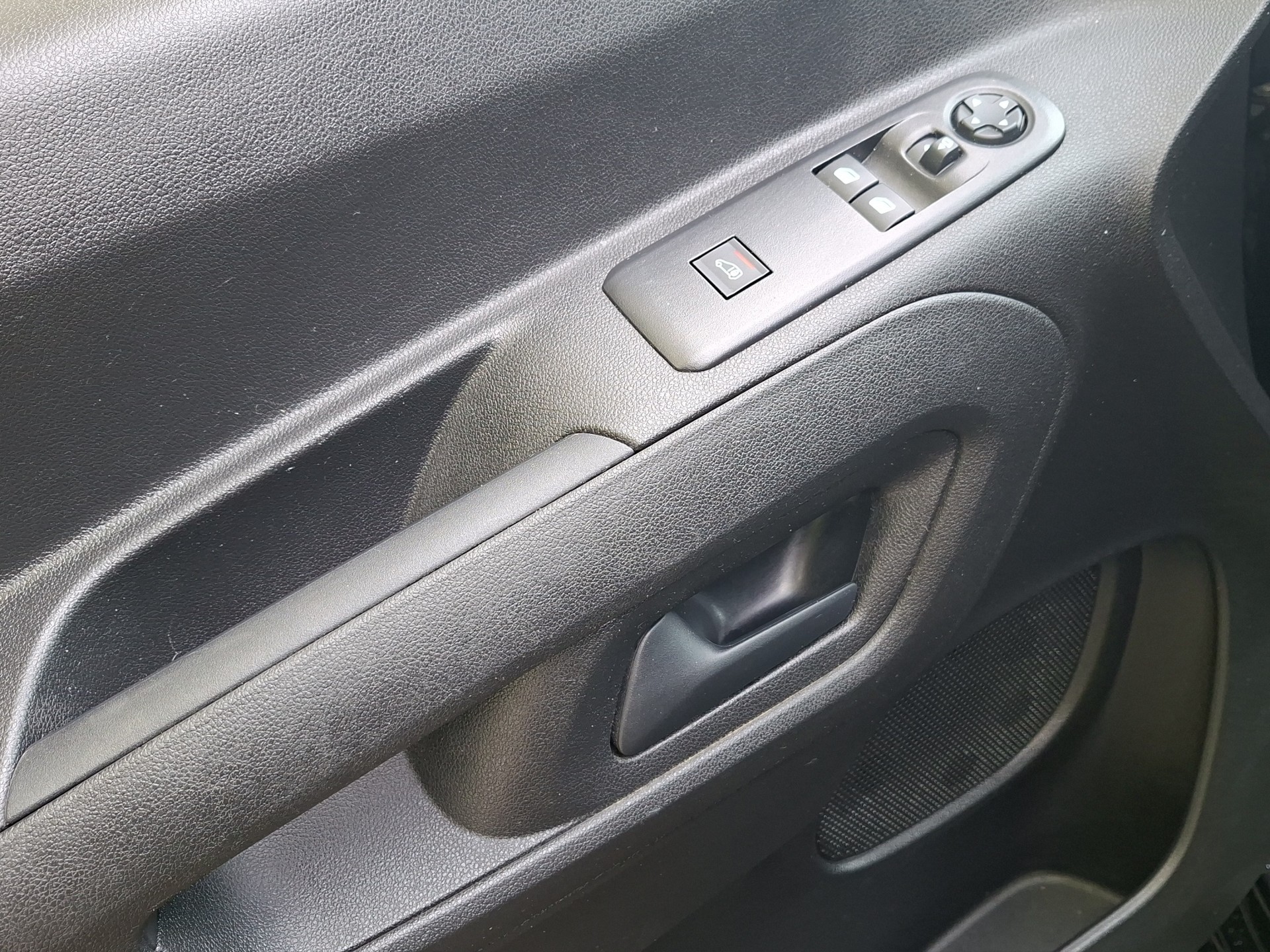 PEUGEOT Partner 1.2 Pure Tech s/s Premium EAT8 1000kg-image-11