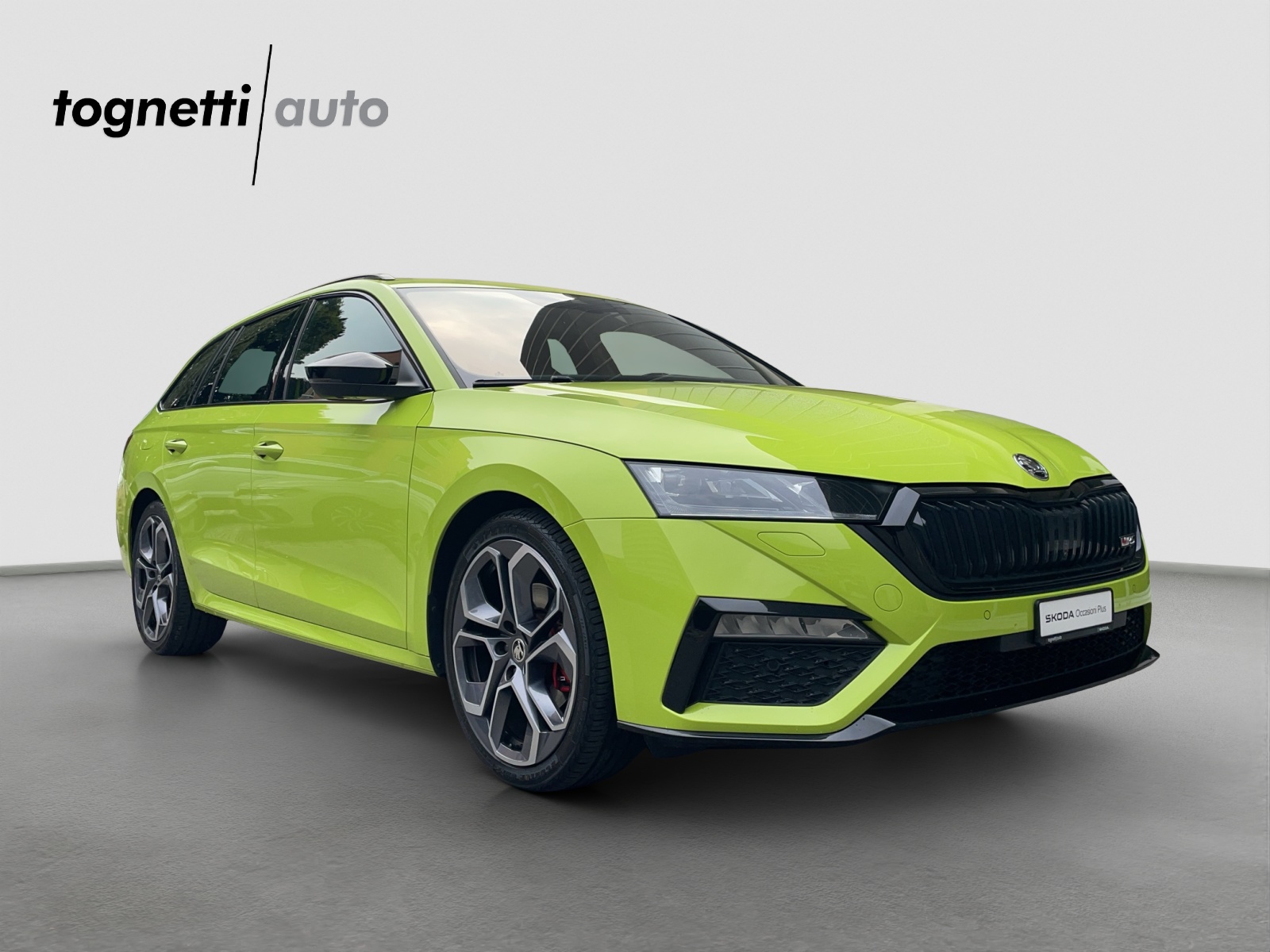 SKODA Octavia Combi 2.0 TDI DSG RS 4x4-showroom-element-1