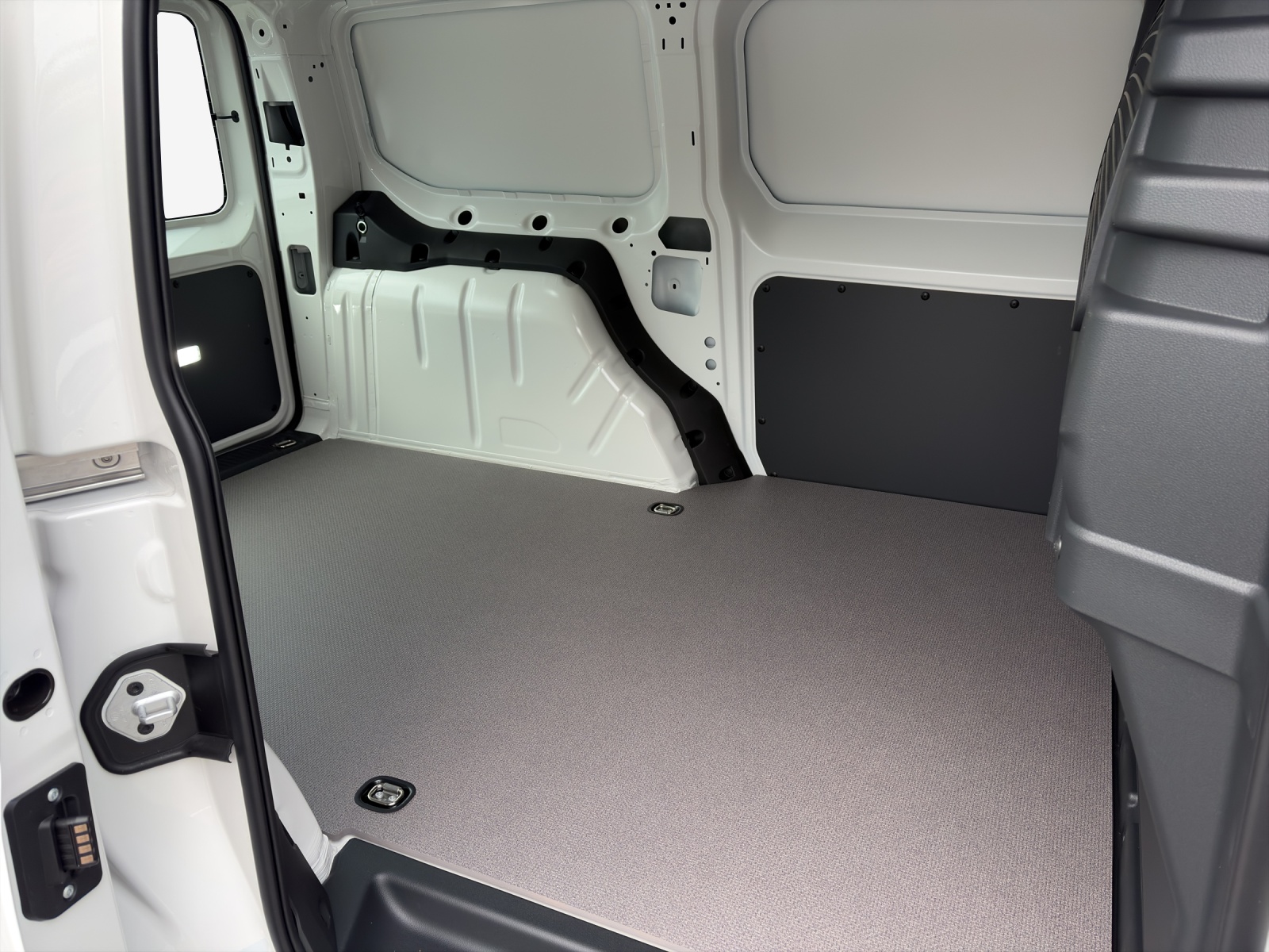 VW Caddy Cargo 2.0TDI Maxi Entry-image-11