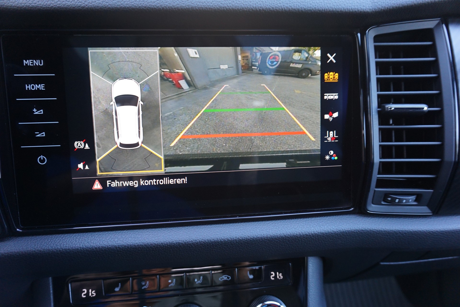 SKODA Kodiaq 2.0 Bi-TDI SCR RS 4x4 DSG-image-13