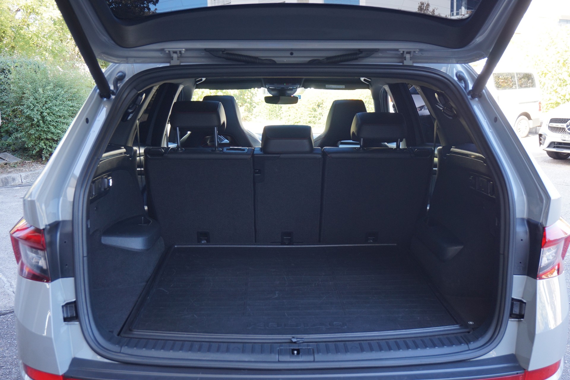 SKODA Kodiaq 2.0 Bi-TDI SCR RS 4x4 DSG-image-4