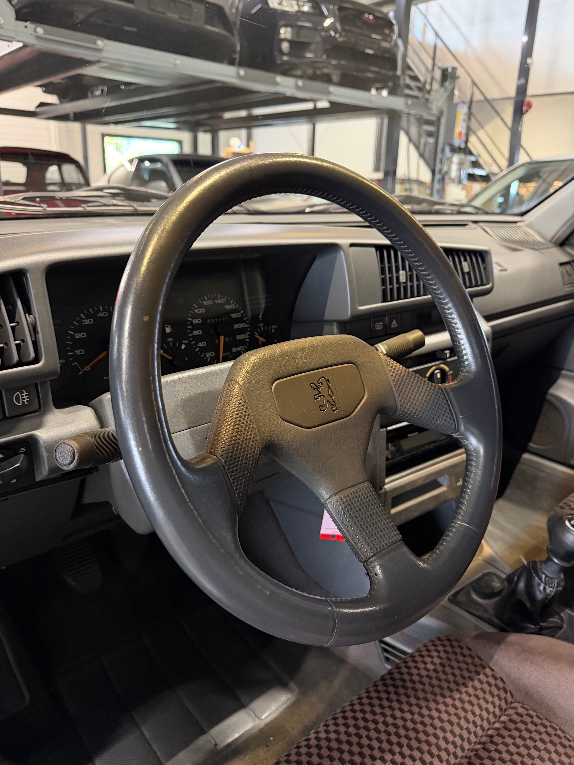 PEUGEOT 405 1.9 Mi16 *Vétéran-Full stock*-image-6