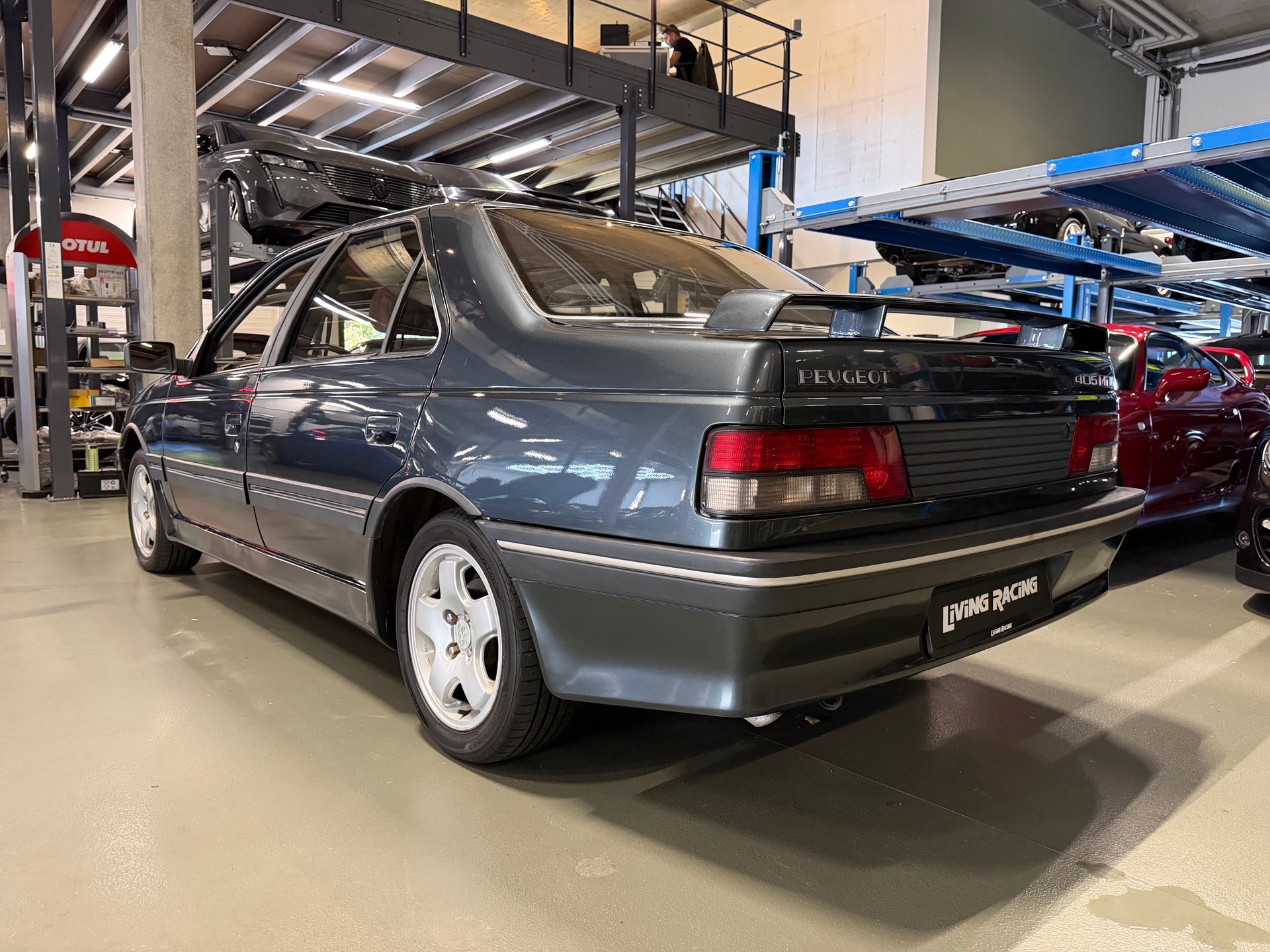 PEUGEOT 405 1.9 Mi16 *Vétéran-Full stock*-image-2