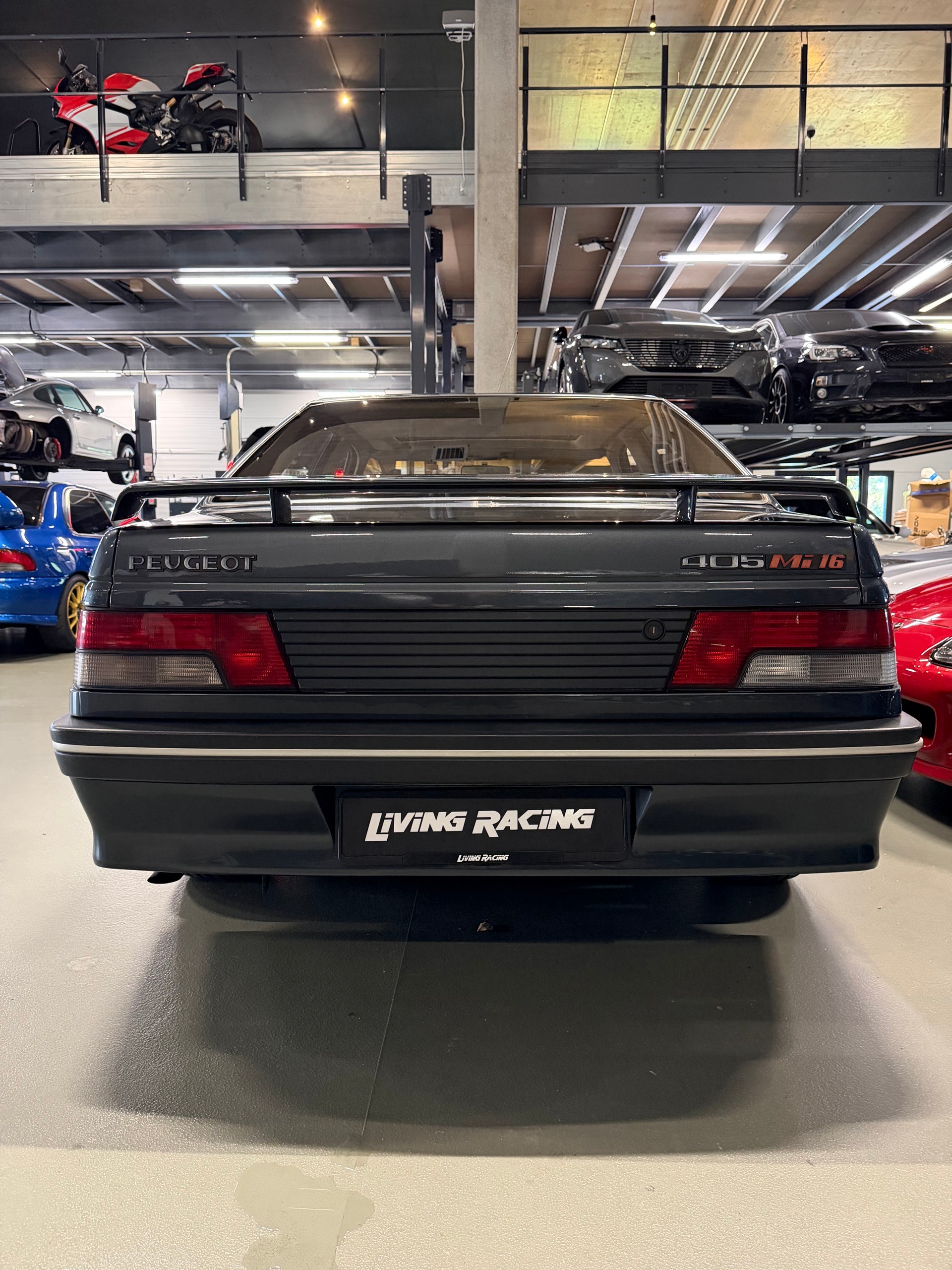 PEUGEOT 405 1.9 Mi16 *Vétéran-Full stock*-image-3