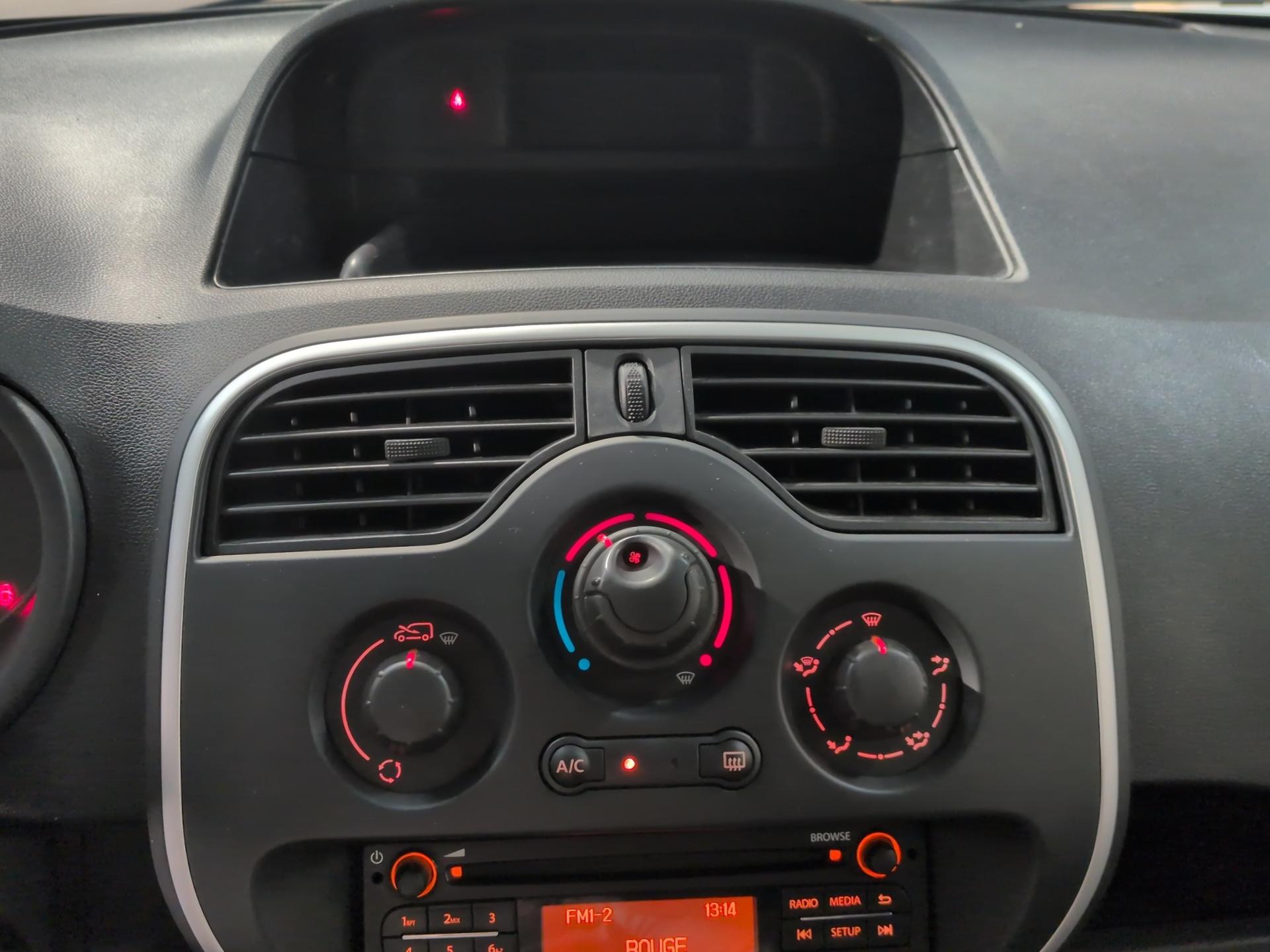 RENAULT Kangoo Medium dCi 95 ENERGY Limited-image-12