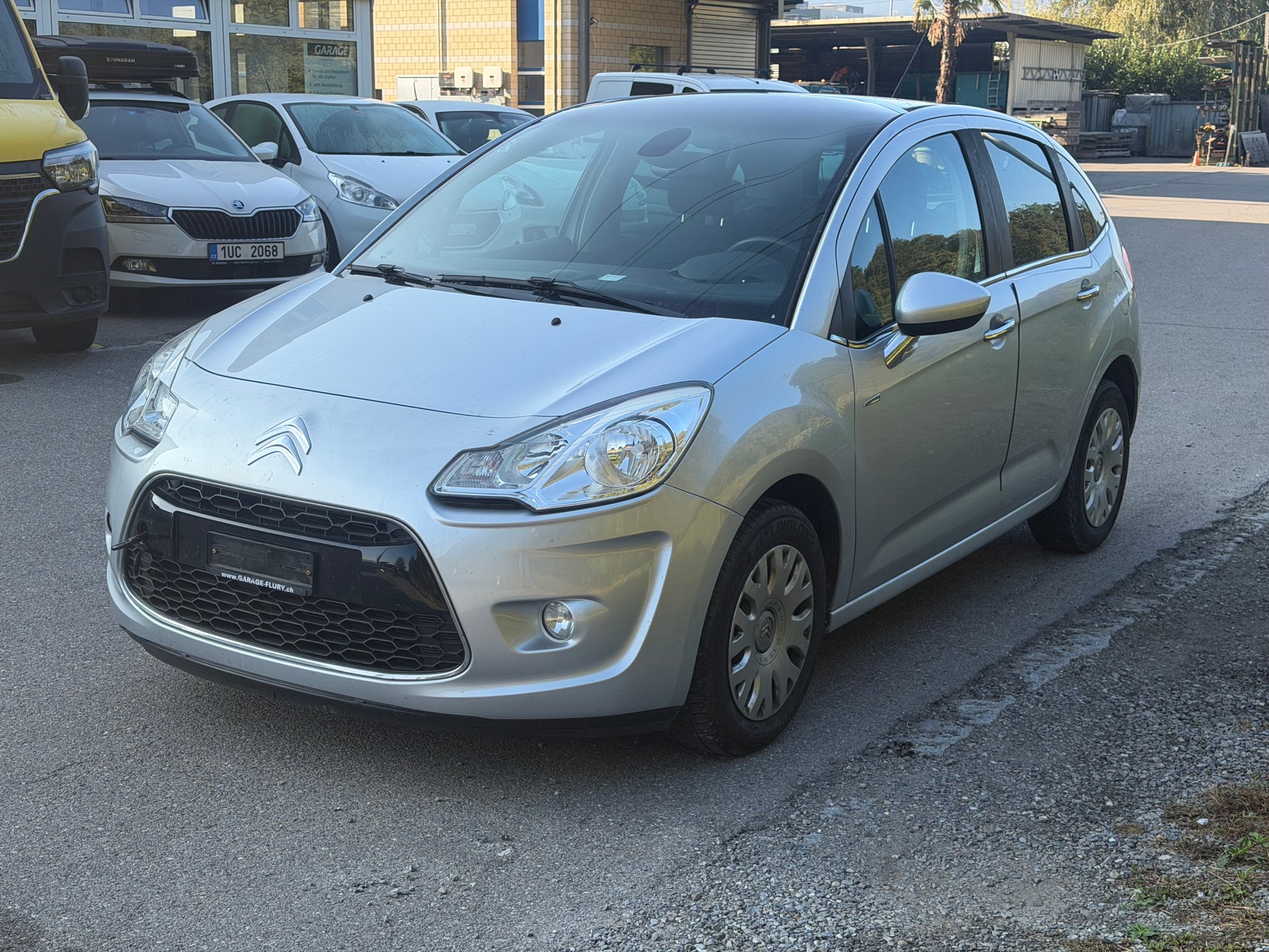 CITROEN C3 1.6i 16V Exclusive Automatic-image-2