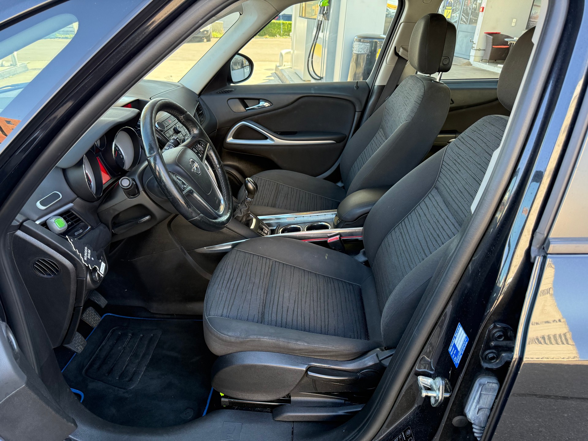 OPEL Zafira Tourer 1.6 CDTi Drive-image-8