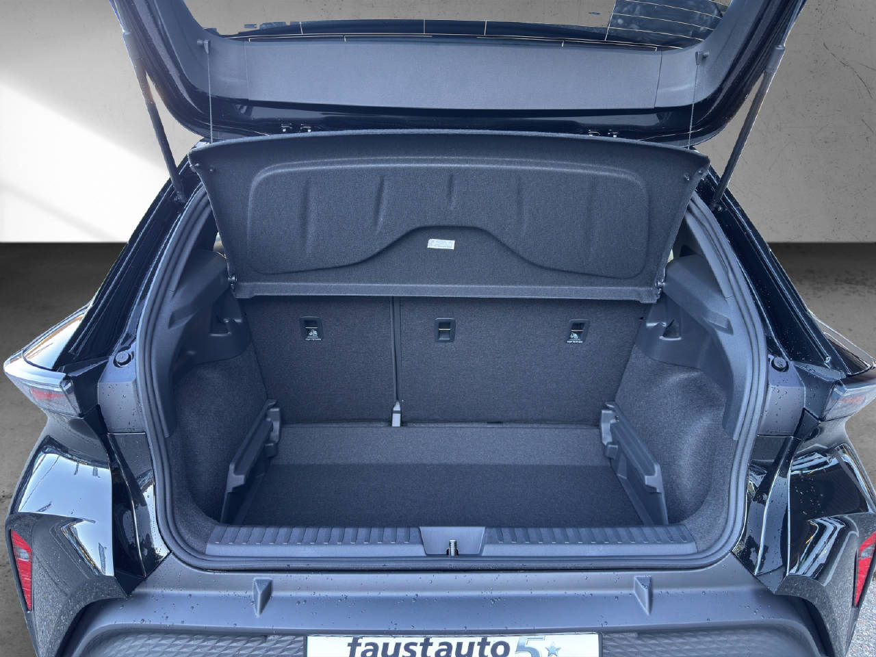 CUPRA Raval Prime Edition Electric+-image-5