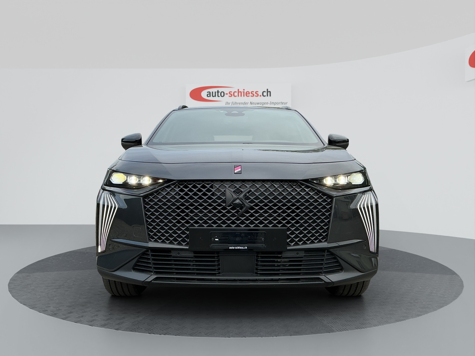 DS AUTOMOBILES DS7 DS 7 Crossback E-Tense 300 4x4 Performance Line +-showroom-element-1