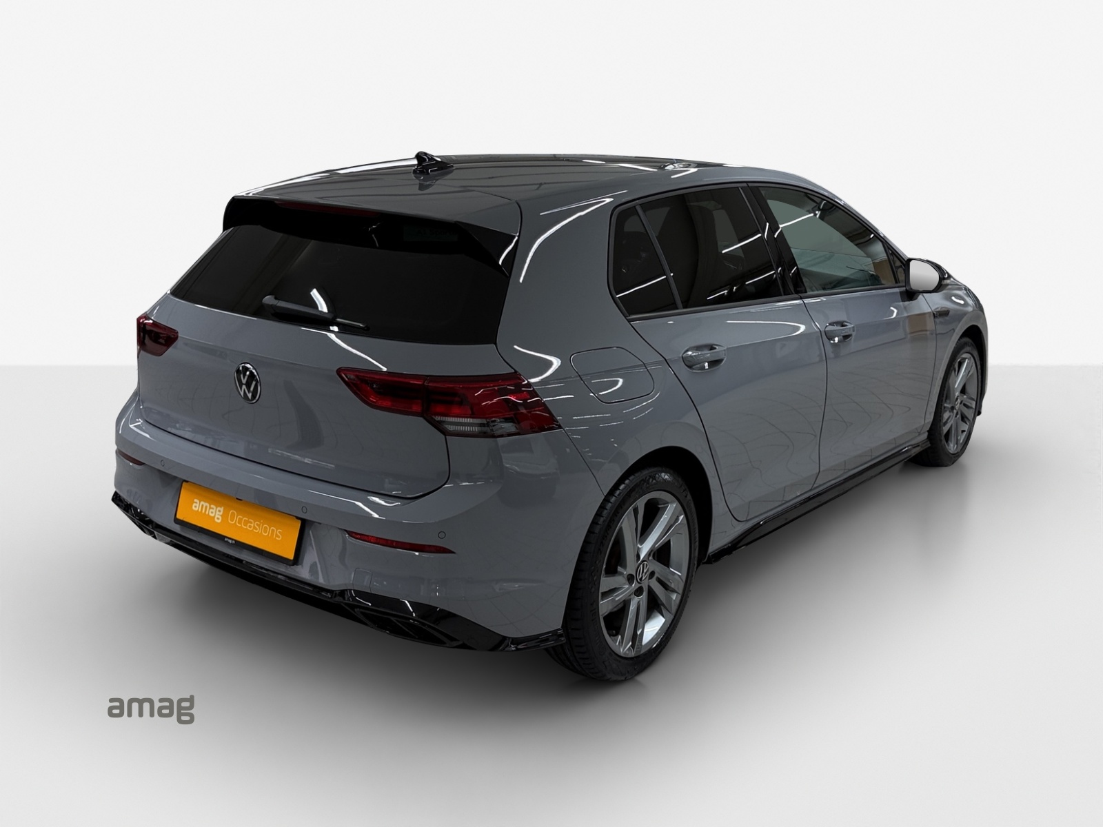 VW Golf 1.5 eTSI mHEV ACT R-Line DSG-image-4