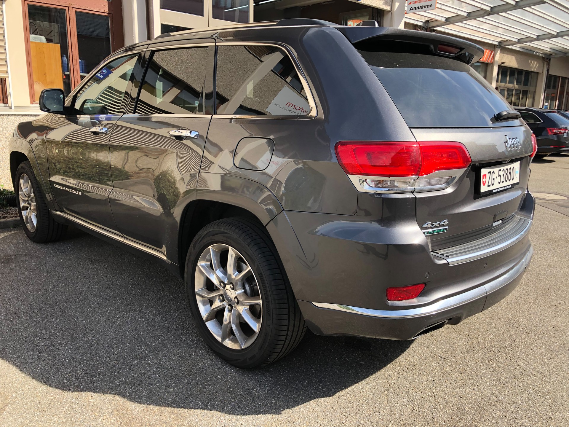 JEEP 3.0 CRD 250 Summit-image-4