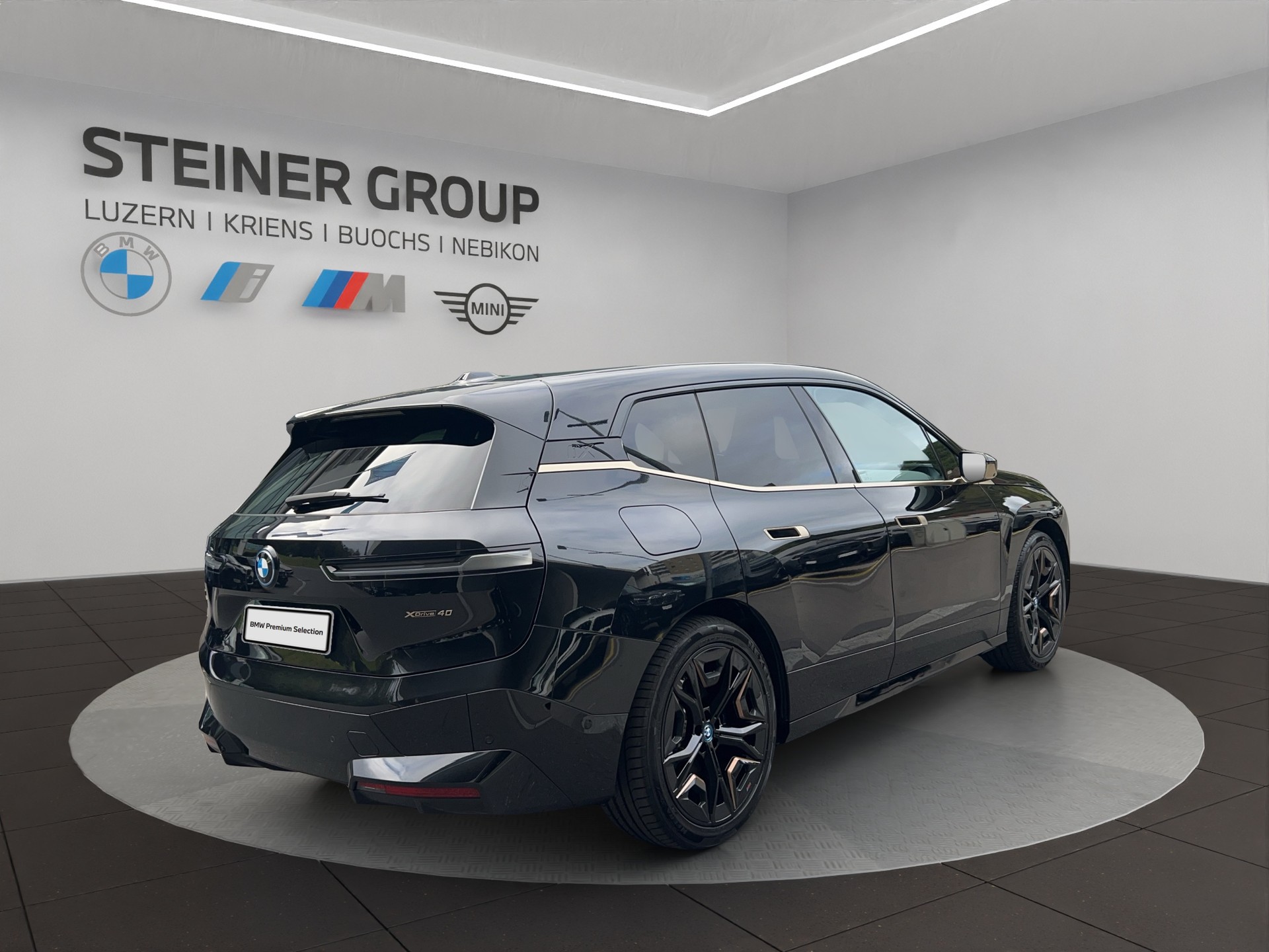 BMW iX xDrive40-image-4