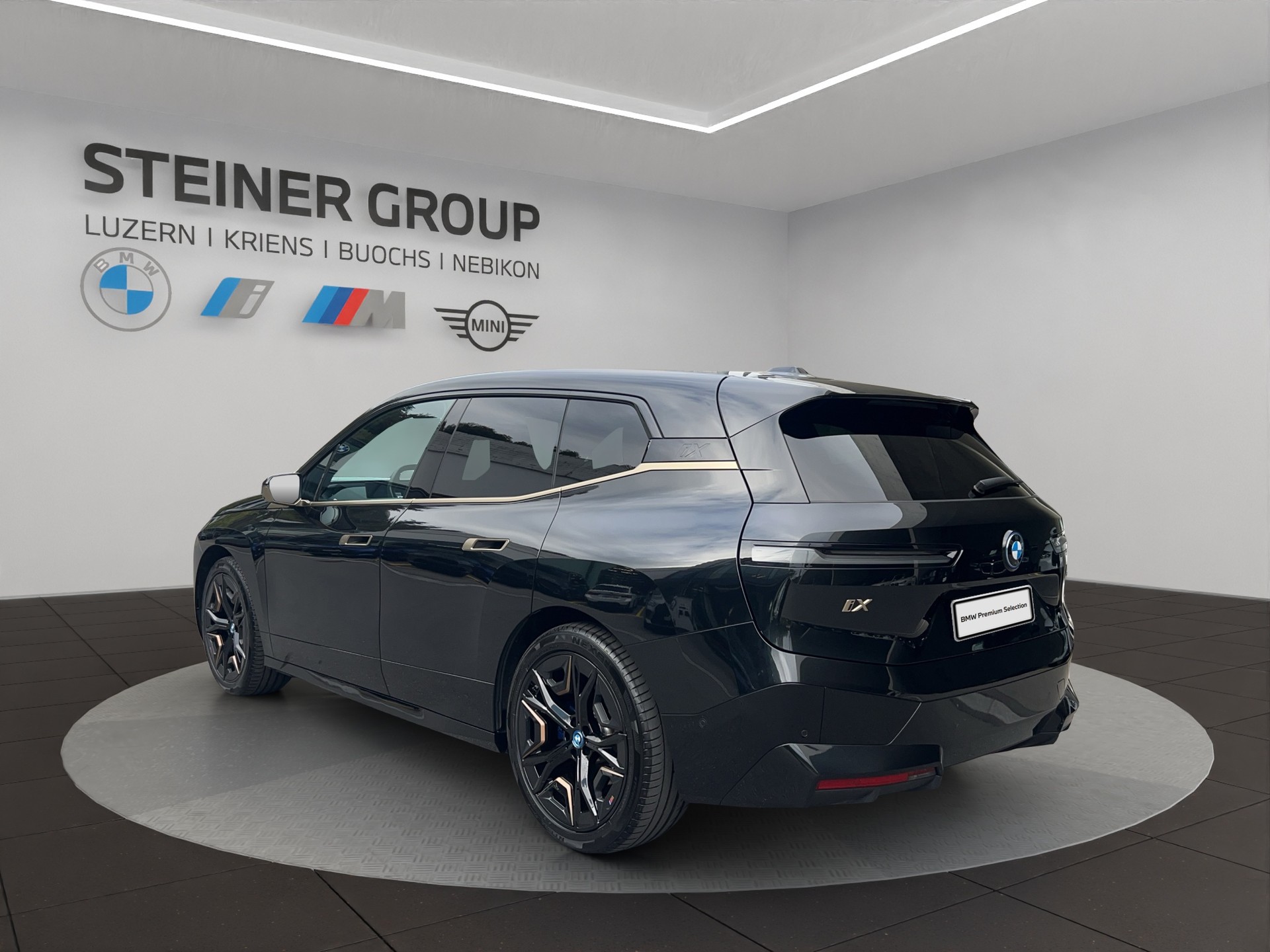 BMW iX xDrive40-image-6