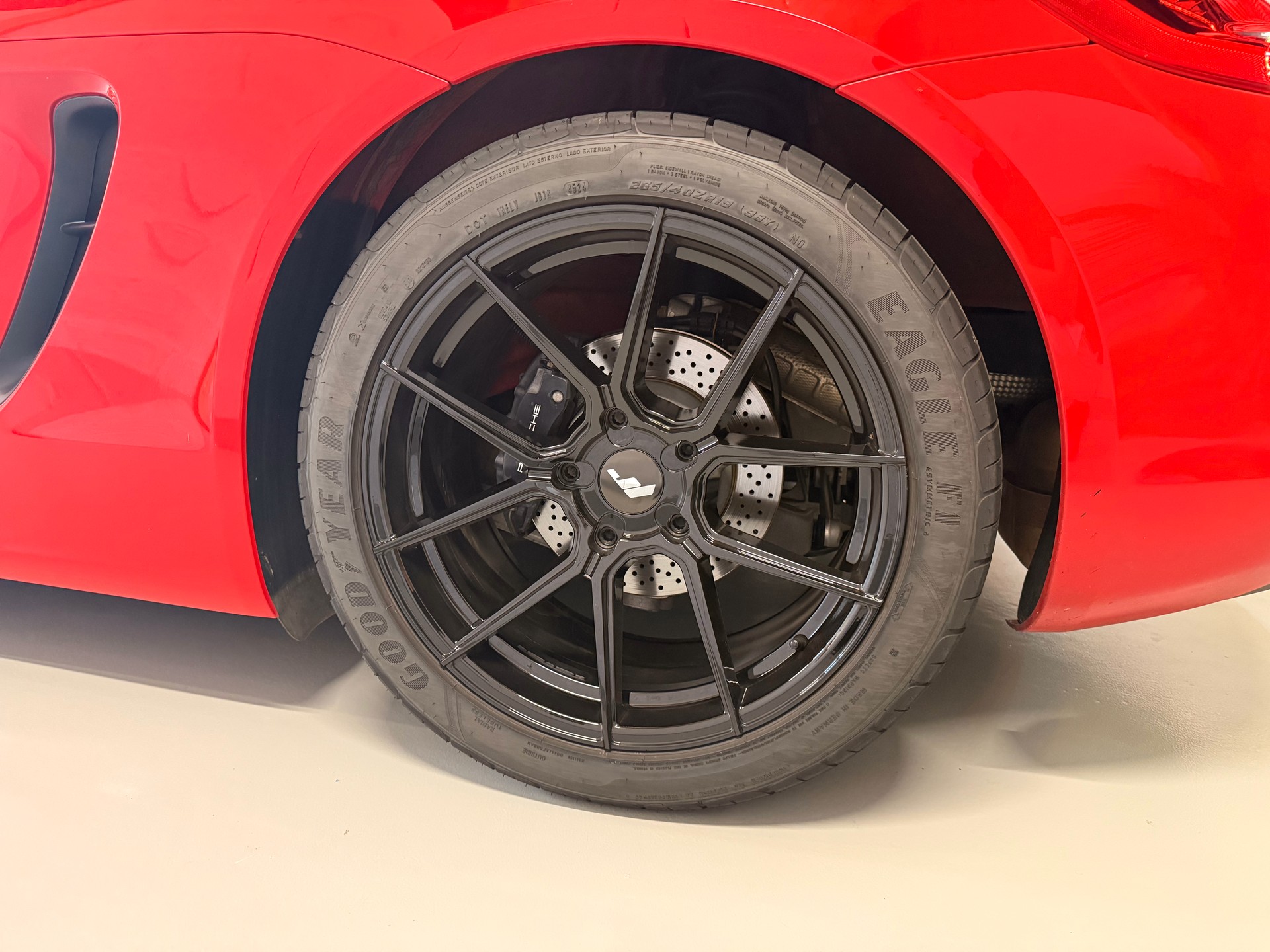 PORSCHE Cayman 2.7-image-22