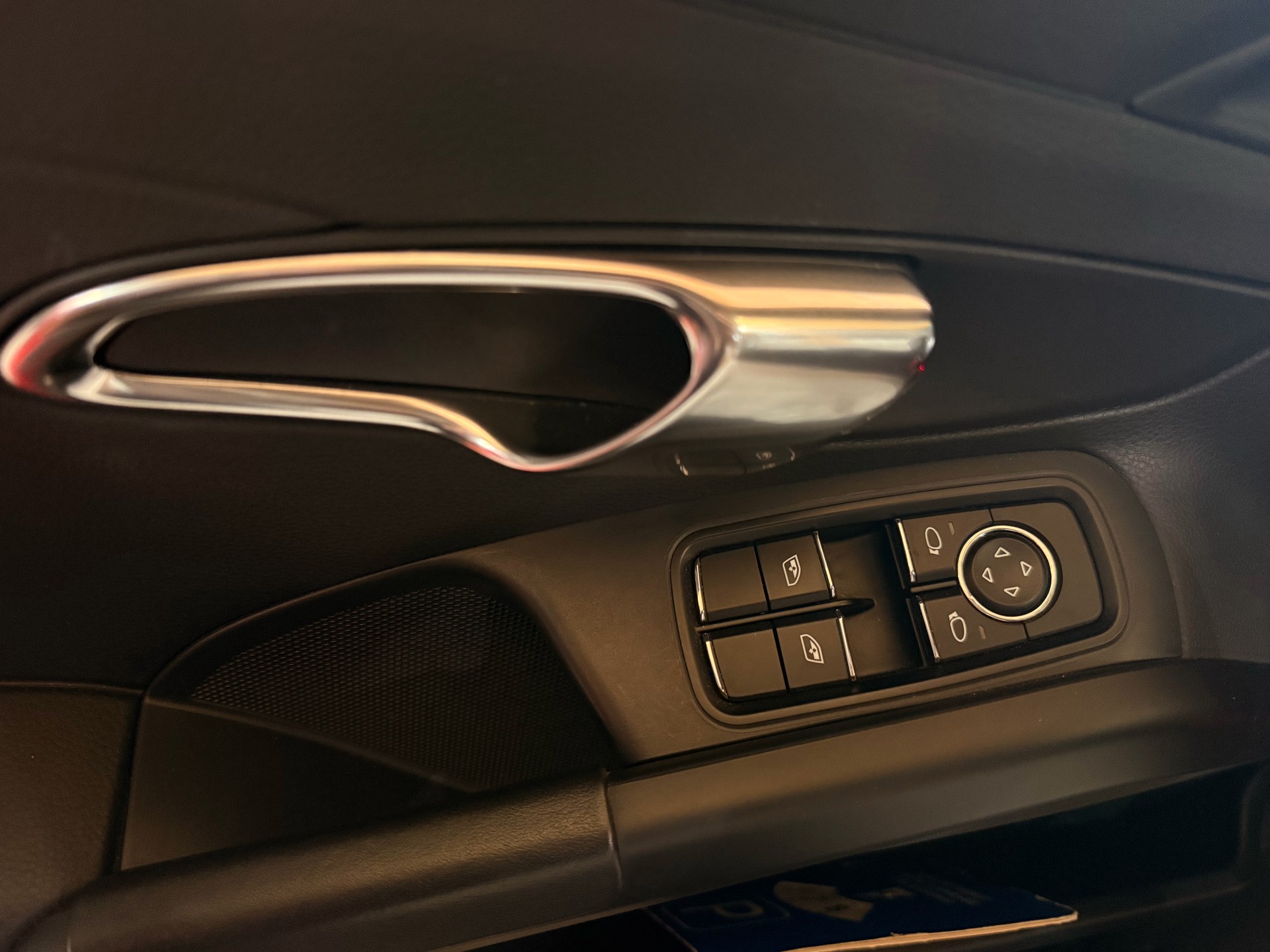 PORSCHE Cayman 2.7-image-18