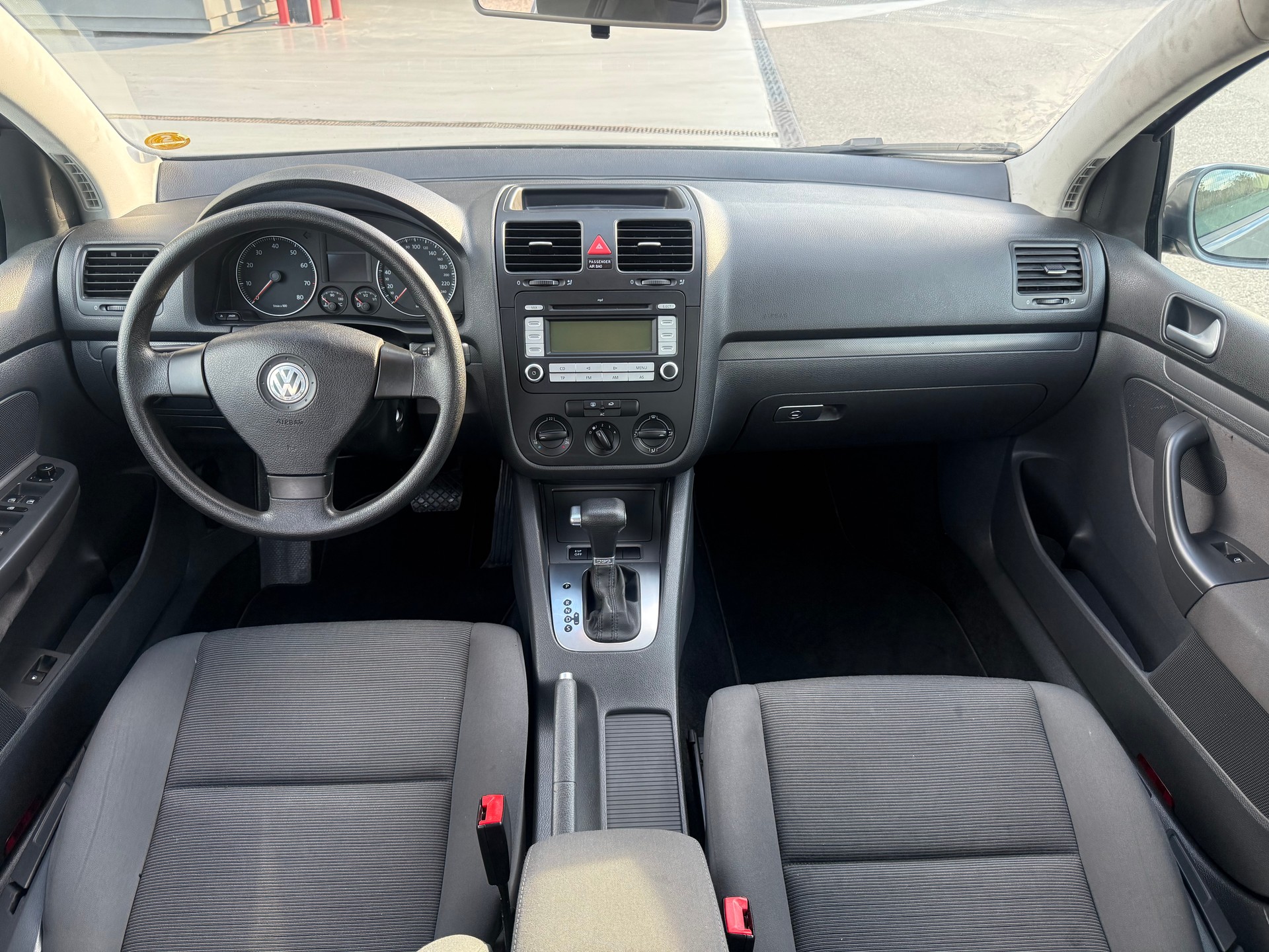 VW Golf 1.4 TSI Trendline DSG-image-5