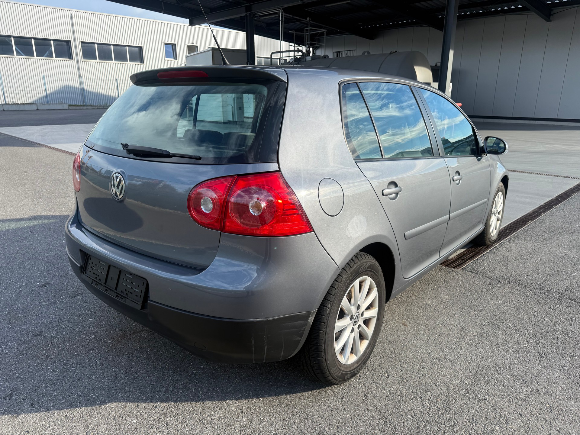 VW Golf 1.4 TSI Trendline DSG-image-2