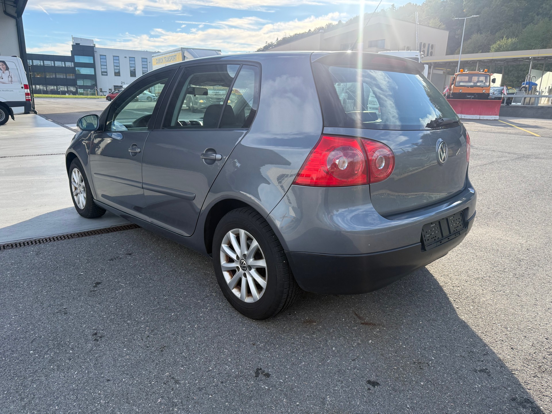 VW Golf 1.4 TSI Trendline DSG-image-1