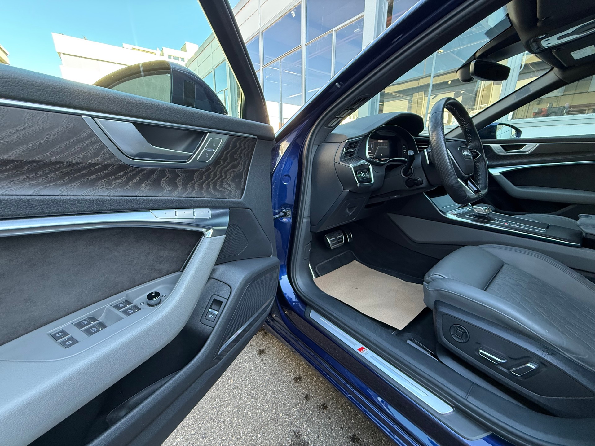 AUDI S6 Avant 3.0 TDI quattro tiptronic-image-7