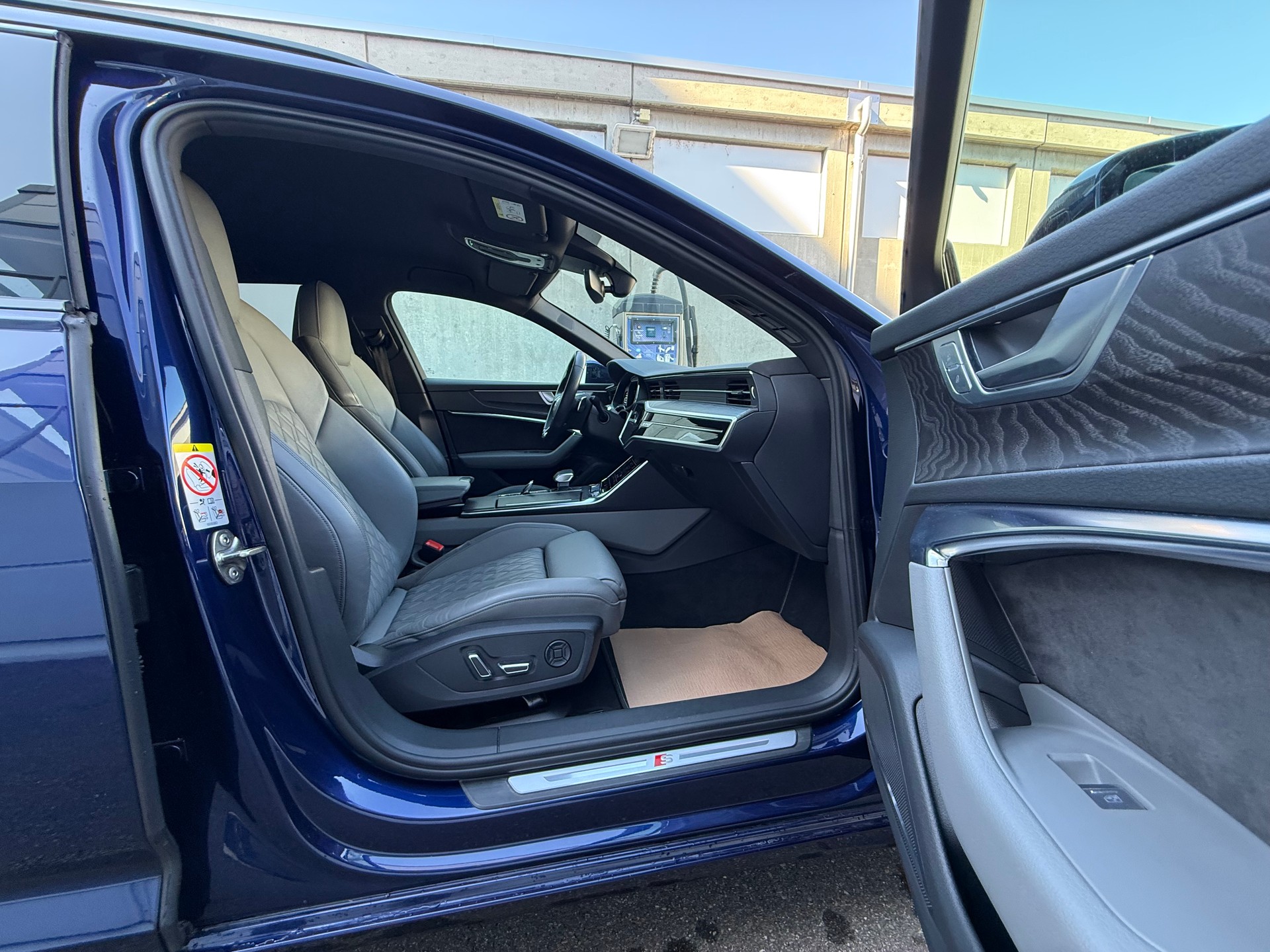 AUDI S6 Avant 3.0 TDI quattro tiptronic-image-14