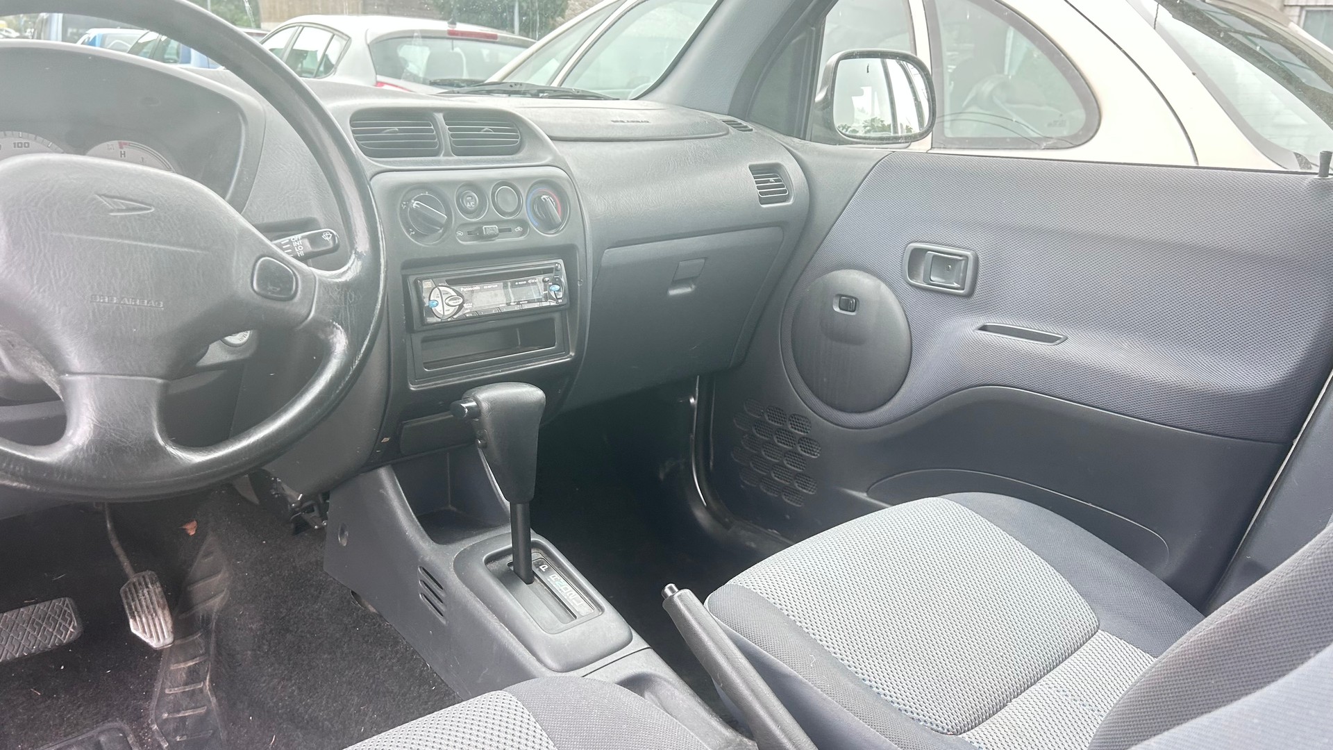 DAIHATSU Terios 1.3 16V 4x4 V-Line-image-8