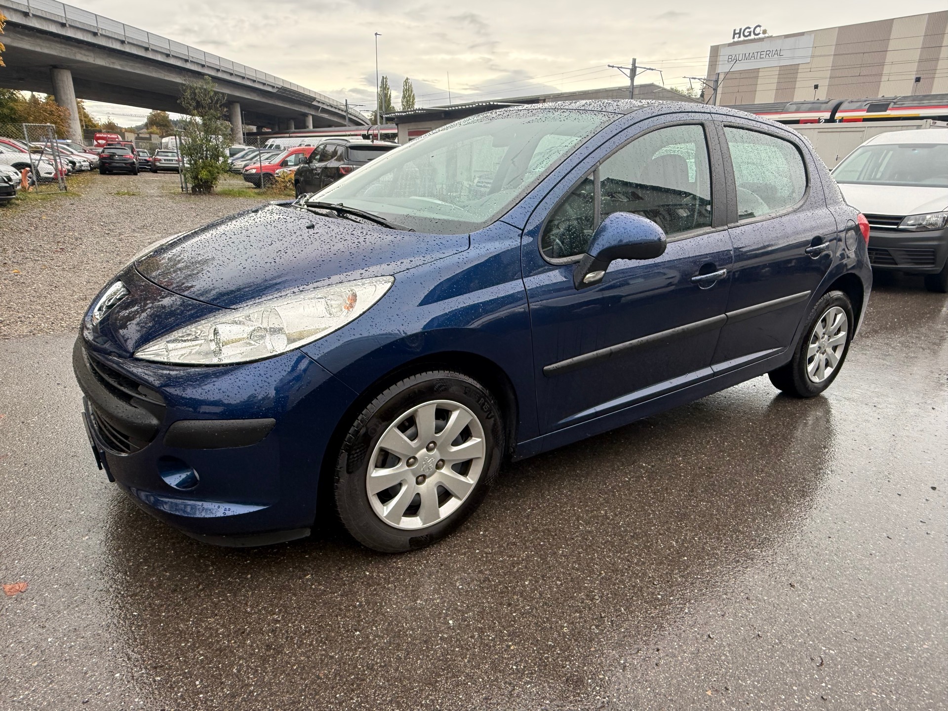 PEUGEOT 207 1.4 16V Trendy-image-2
