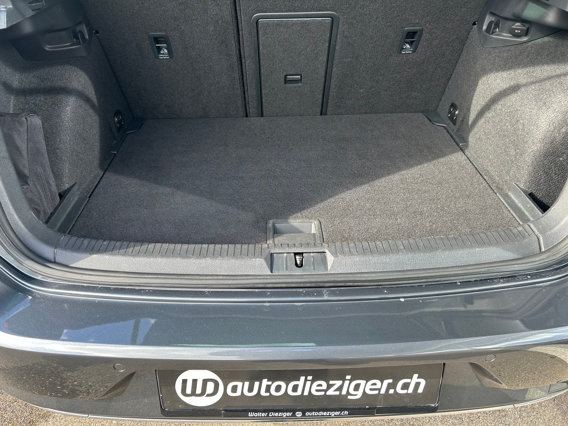 VW Golf 2.0 TDI Highline 4Motion DSG-image-7