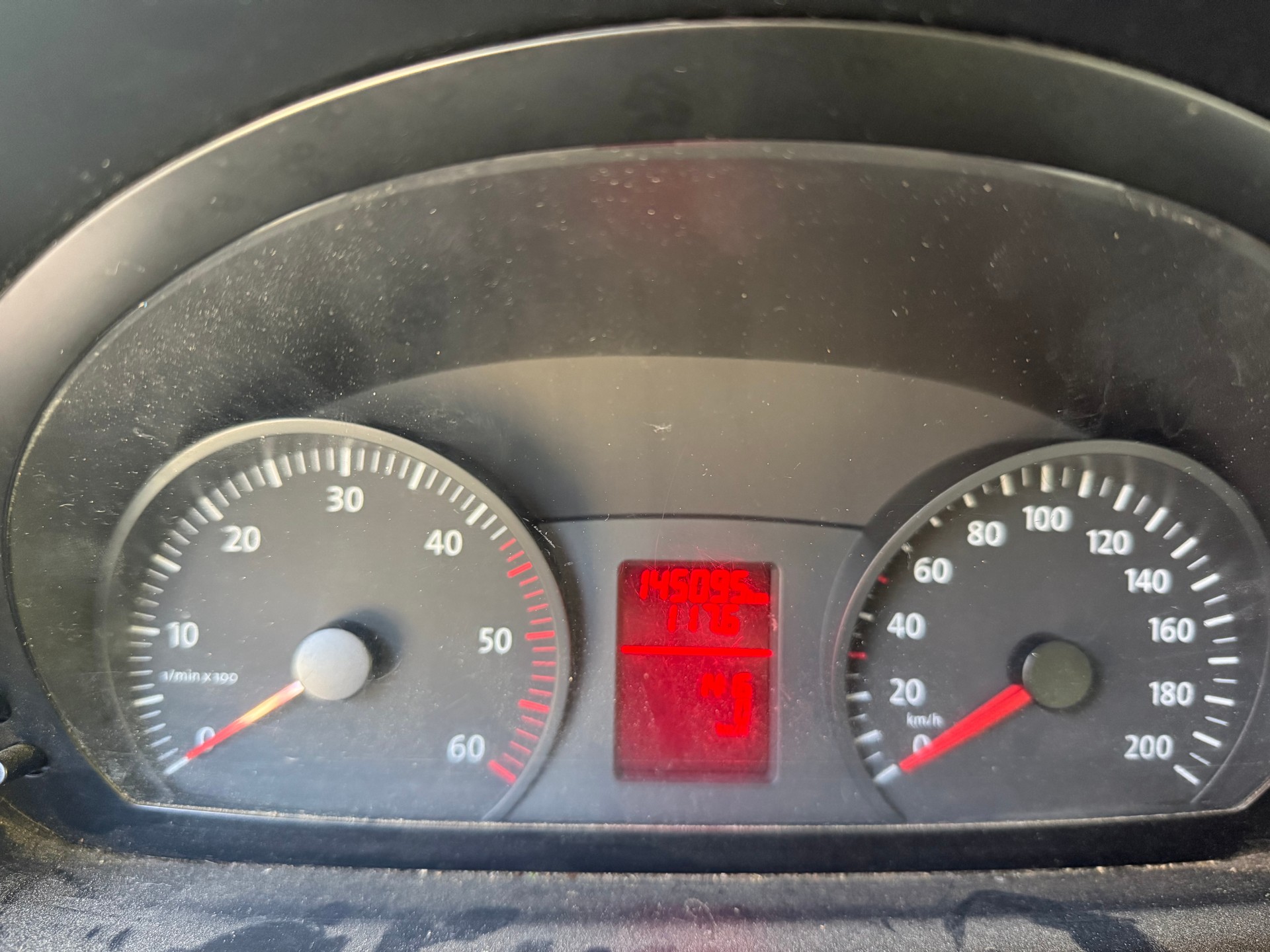 VW Crafter 35 2.5 TDI 136 PS-image-6
