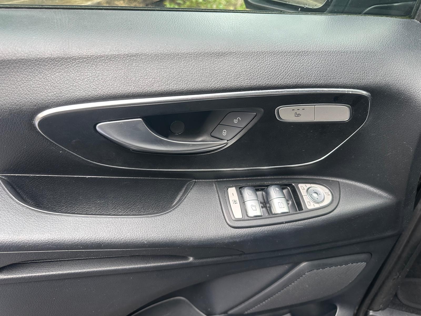MERCEDES-BENZ Vito 116 CDI Lang Select Tourer 9G-Tronic-image-14