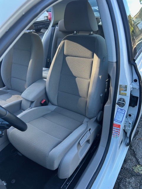 VW Golf 1.4 TSI Team DSG-image-2