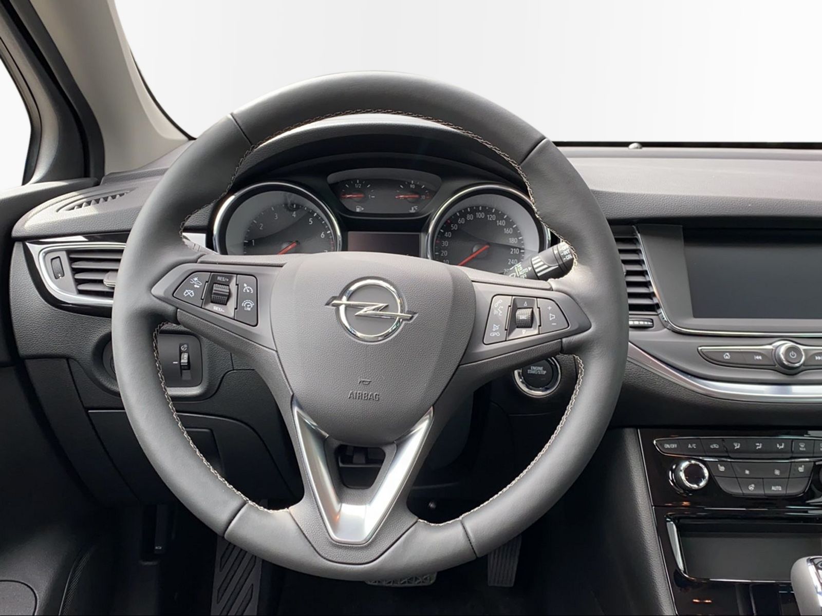 OPEL Astra Sports Tourer 1.4 T Elegance S/S-image-3