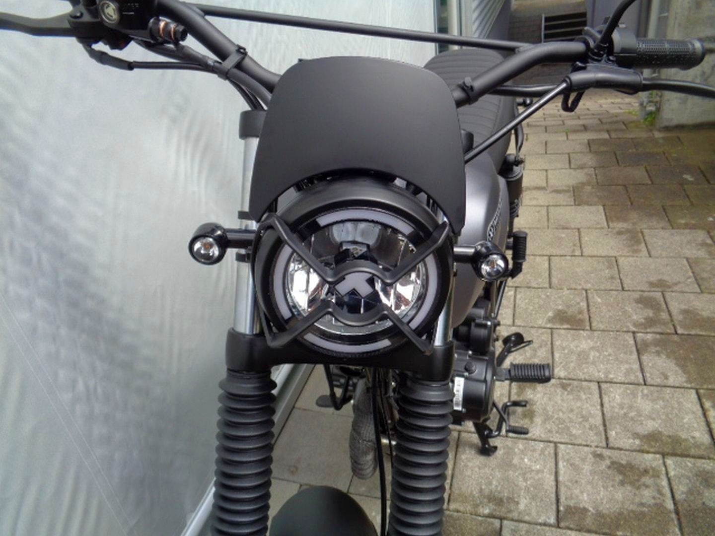 BRIXTON Cromwell 125 ABS-showroom-element-3