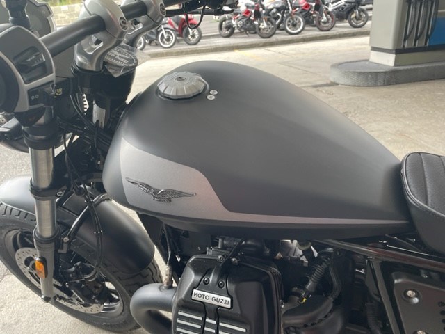 MOTO GUZZI V9 850 Bobber-image-4