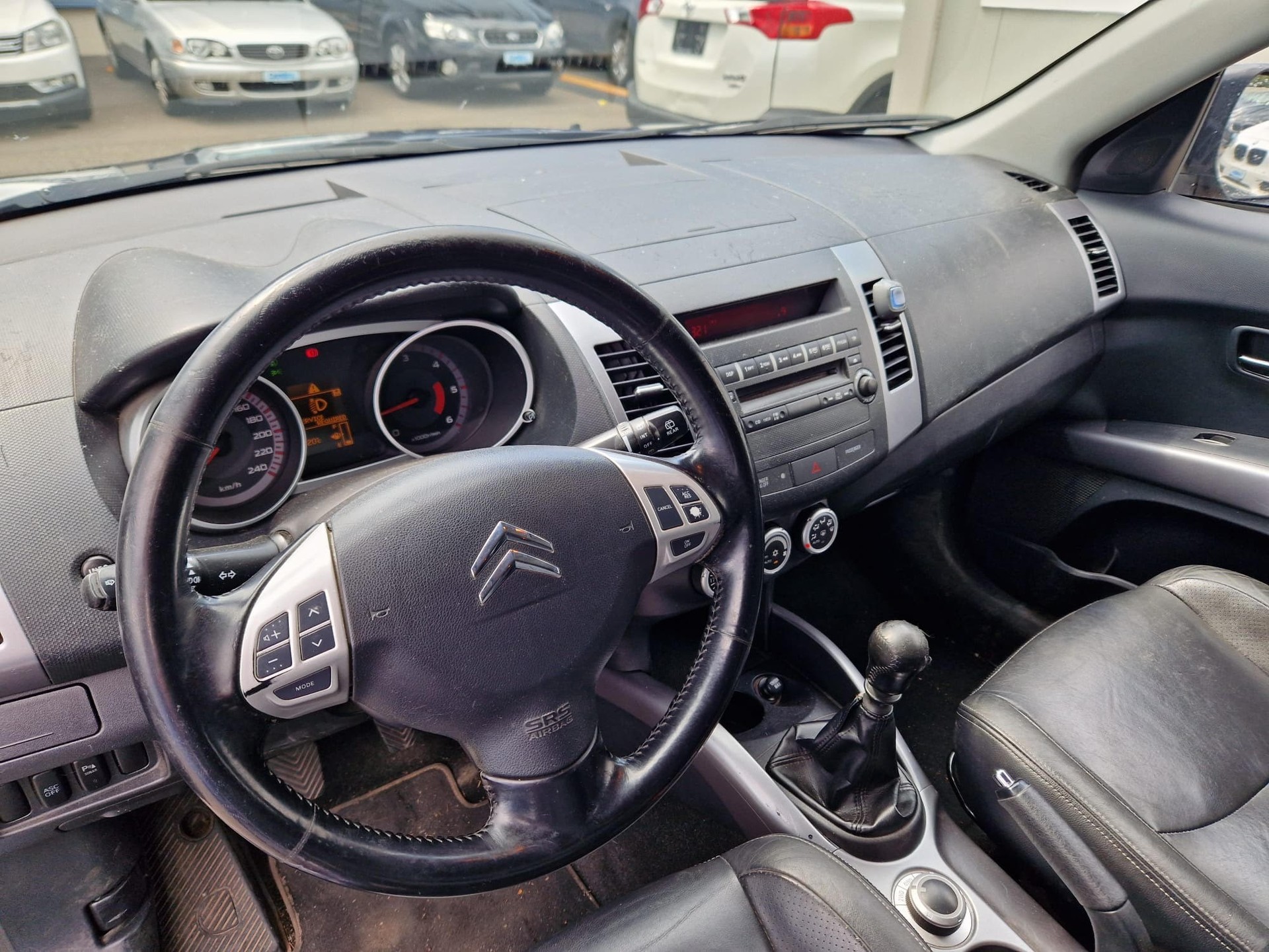 CITROEN C-Crosser 2.2 HDi Exclusive-image-8