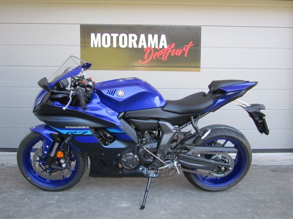 YAMAHA R7-showroom-element-2