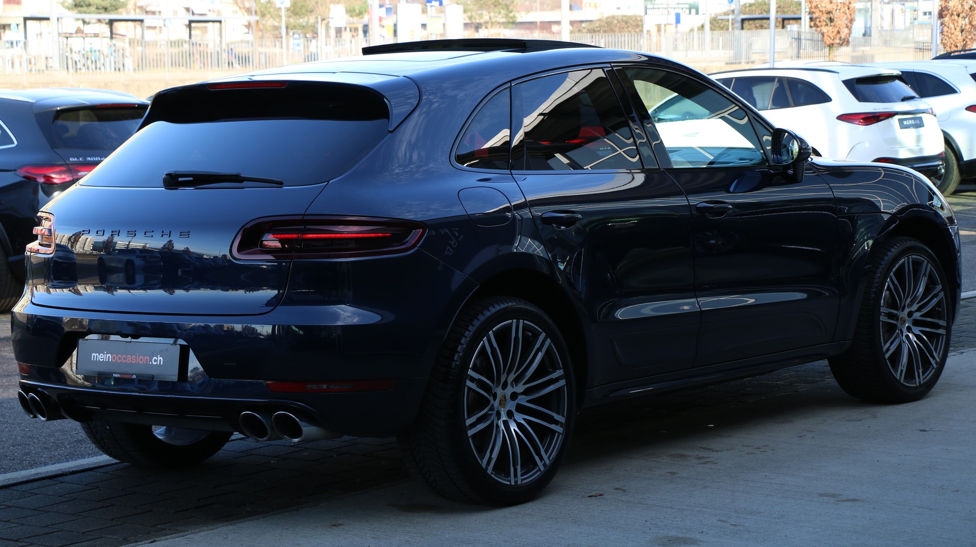 PORSCHE Macan S-image-5