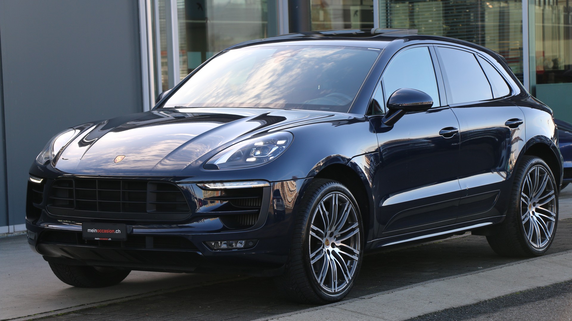 PORSCHE Macan S-image-1
