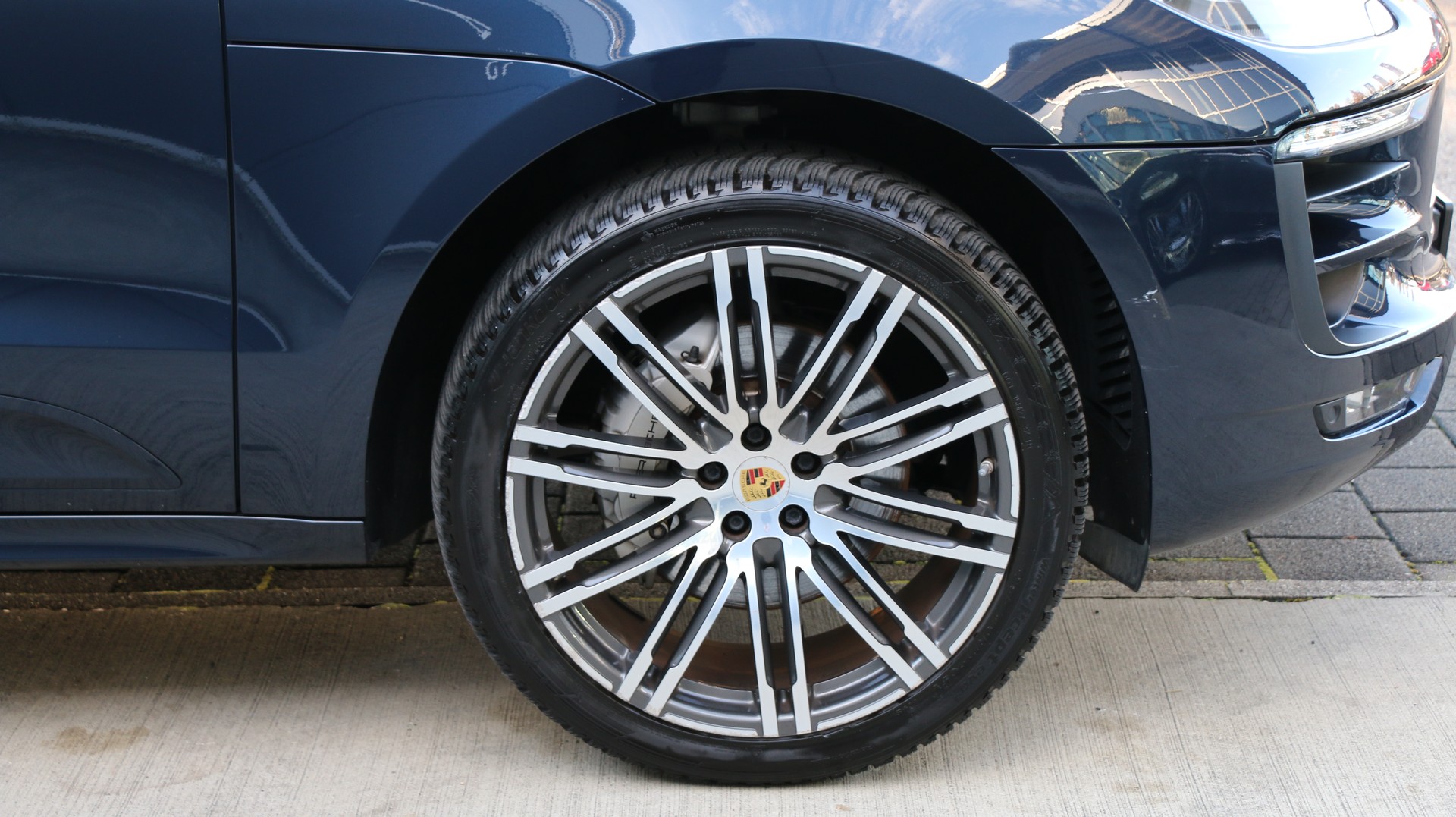 PORSCHE Macan S-image-20