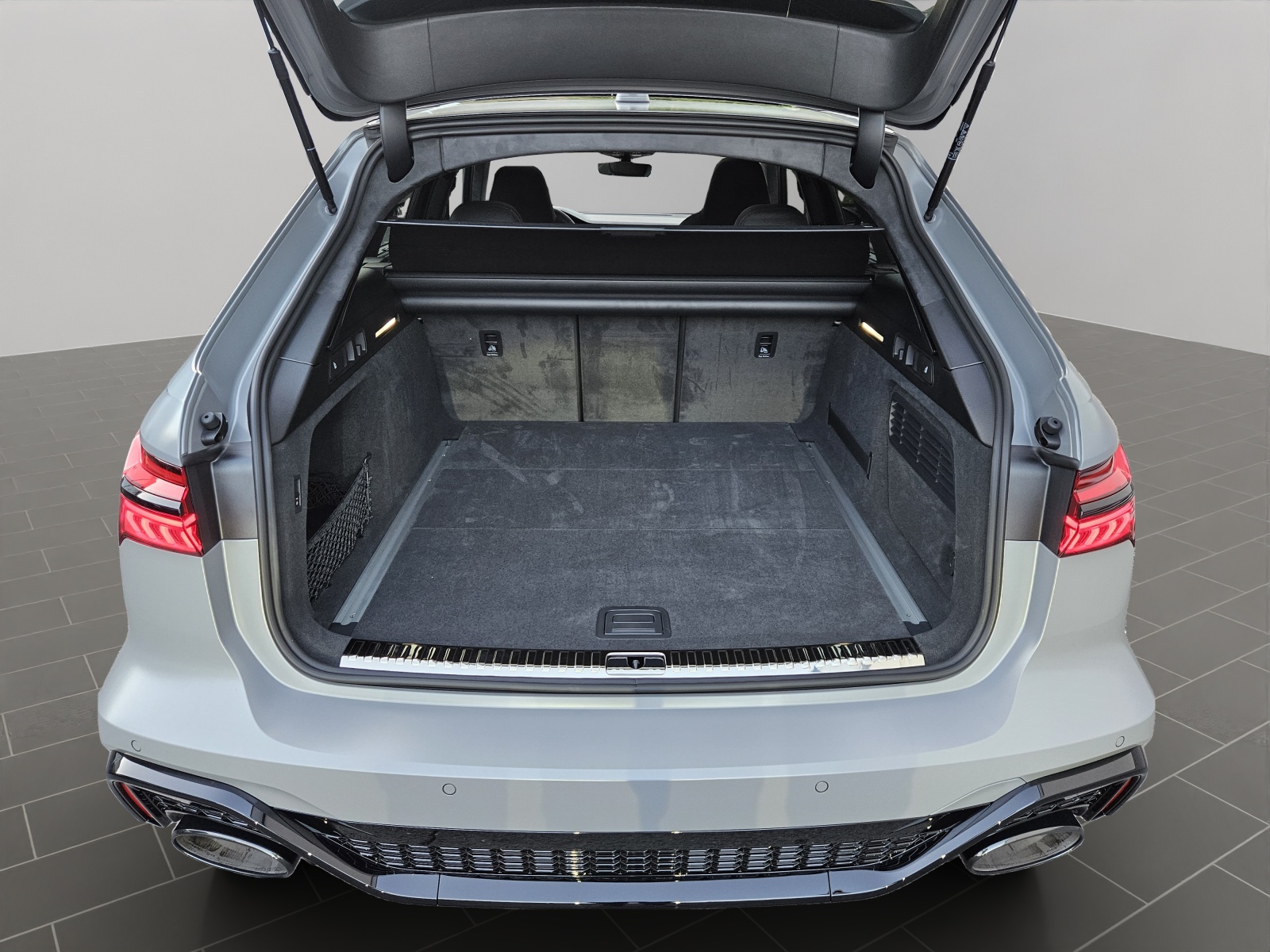 AUDI RS6 Avant 4.0 TFSI V8 Performance quattro-image-13