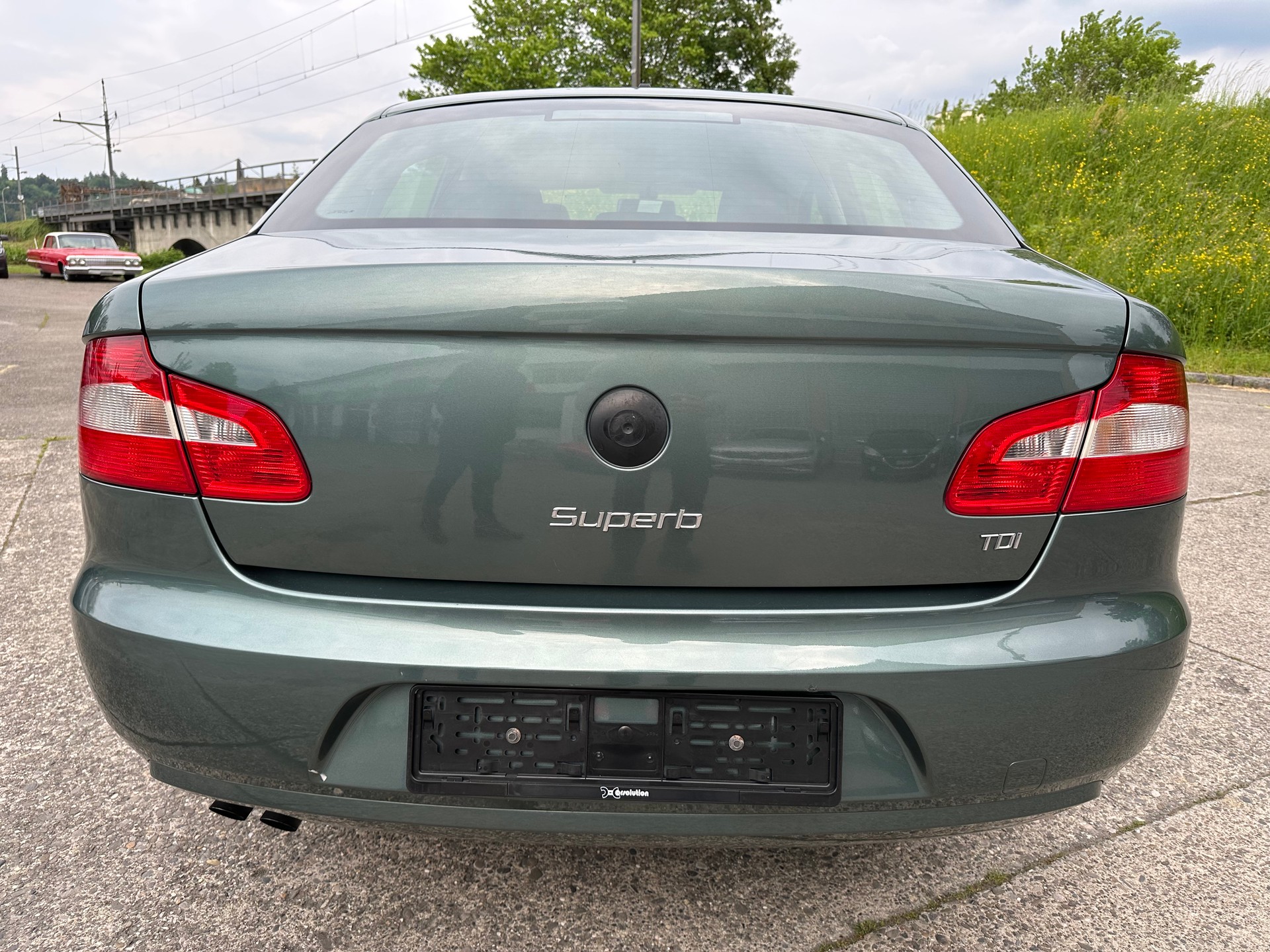 SKODA Superb 1.6 TDi Greenline Elegance-image-3