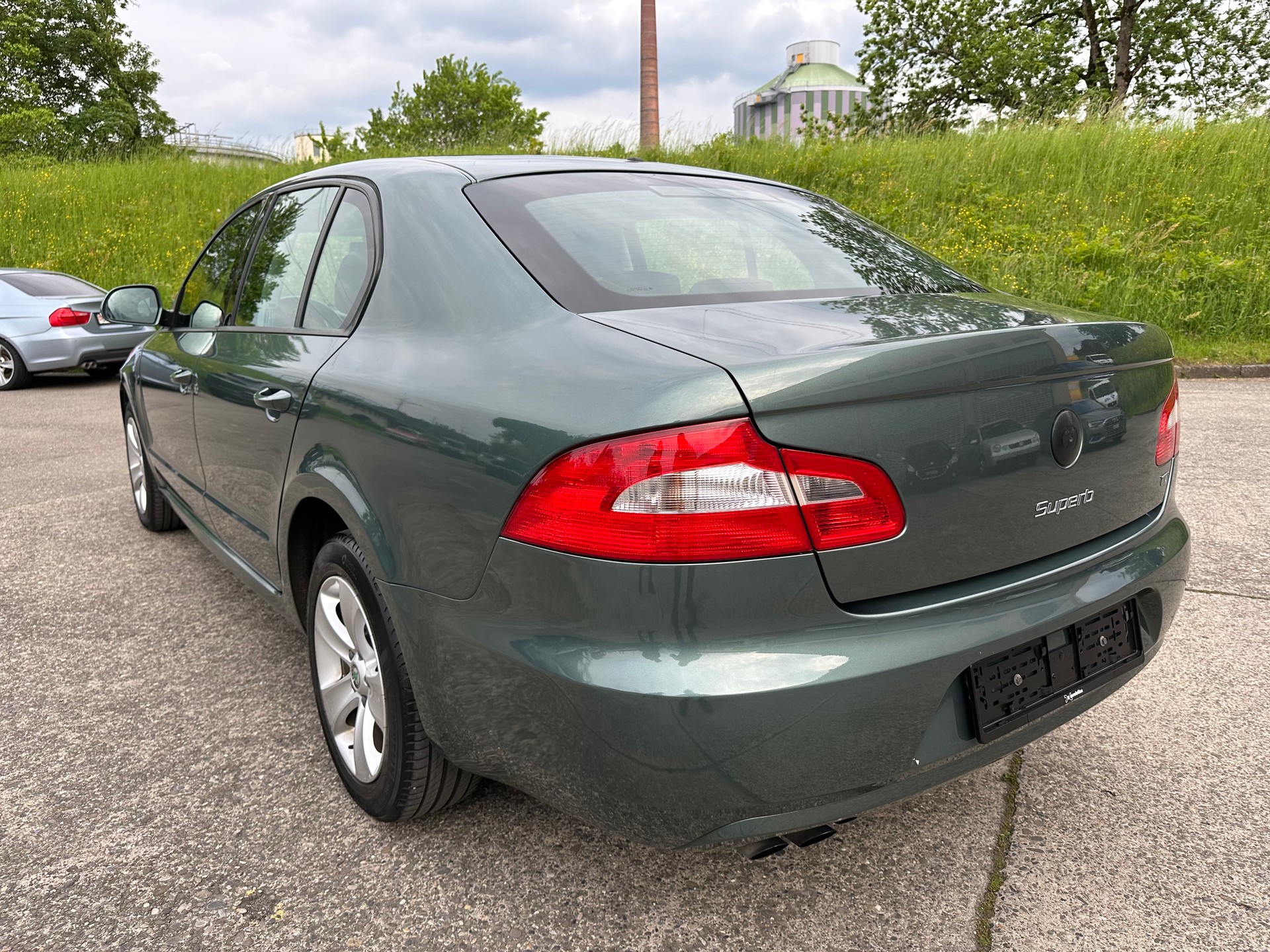SKODA Superb 1.6 TDi Greenline Elegance-image-2