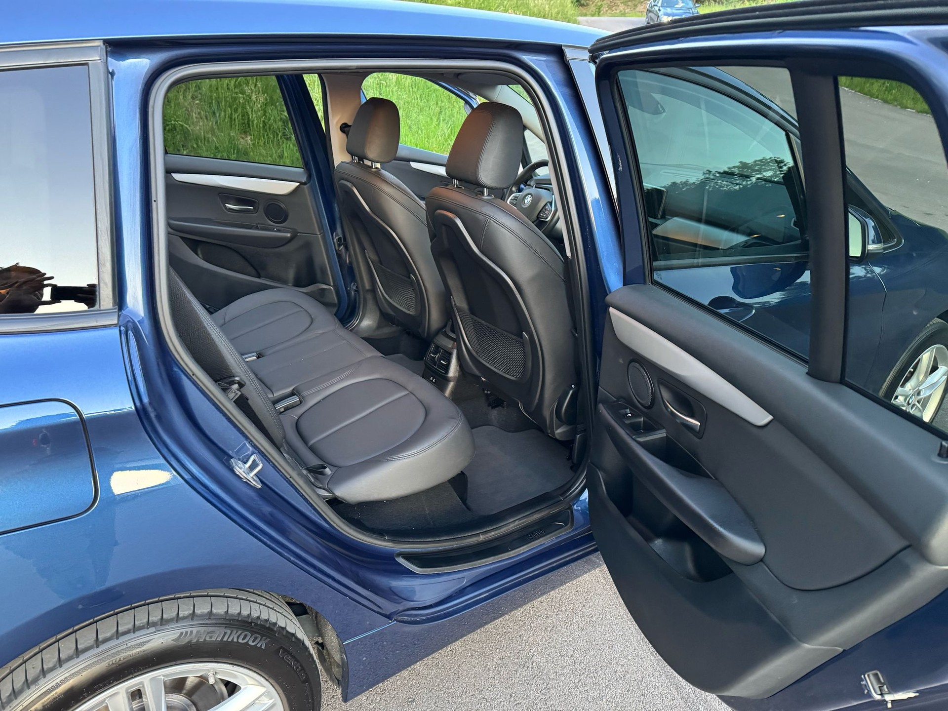 BMW 218d Gran Tourer Steptronic Luxury Line-image-6