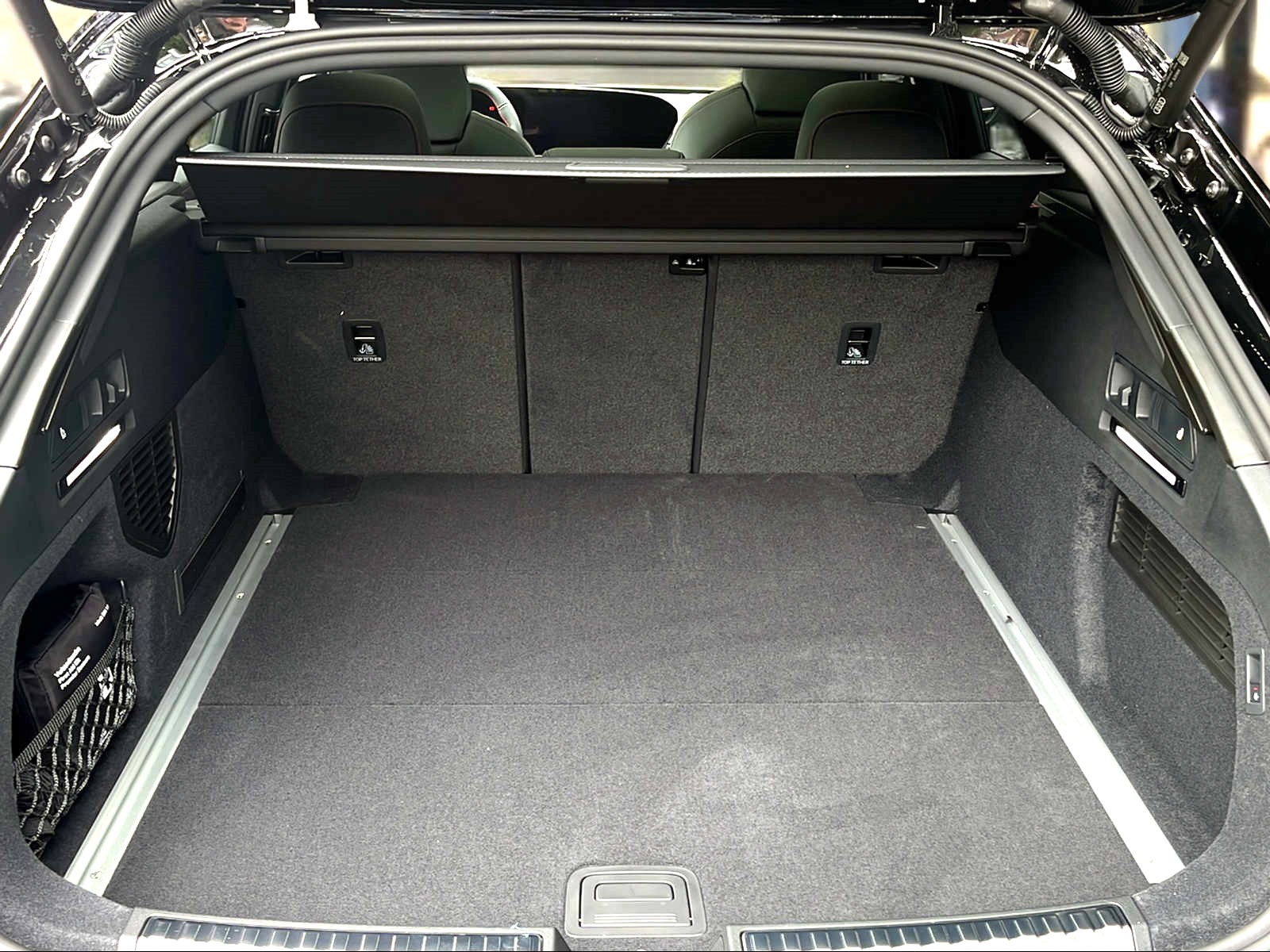 AUDI A6 Avant TFSI quattro 270 kW S tronic Mythosschwarz Metallic-image-5
