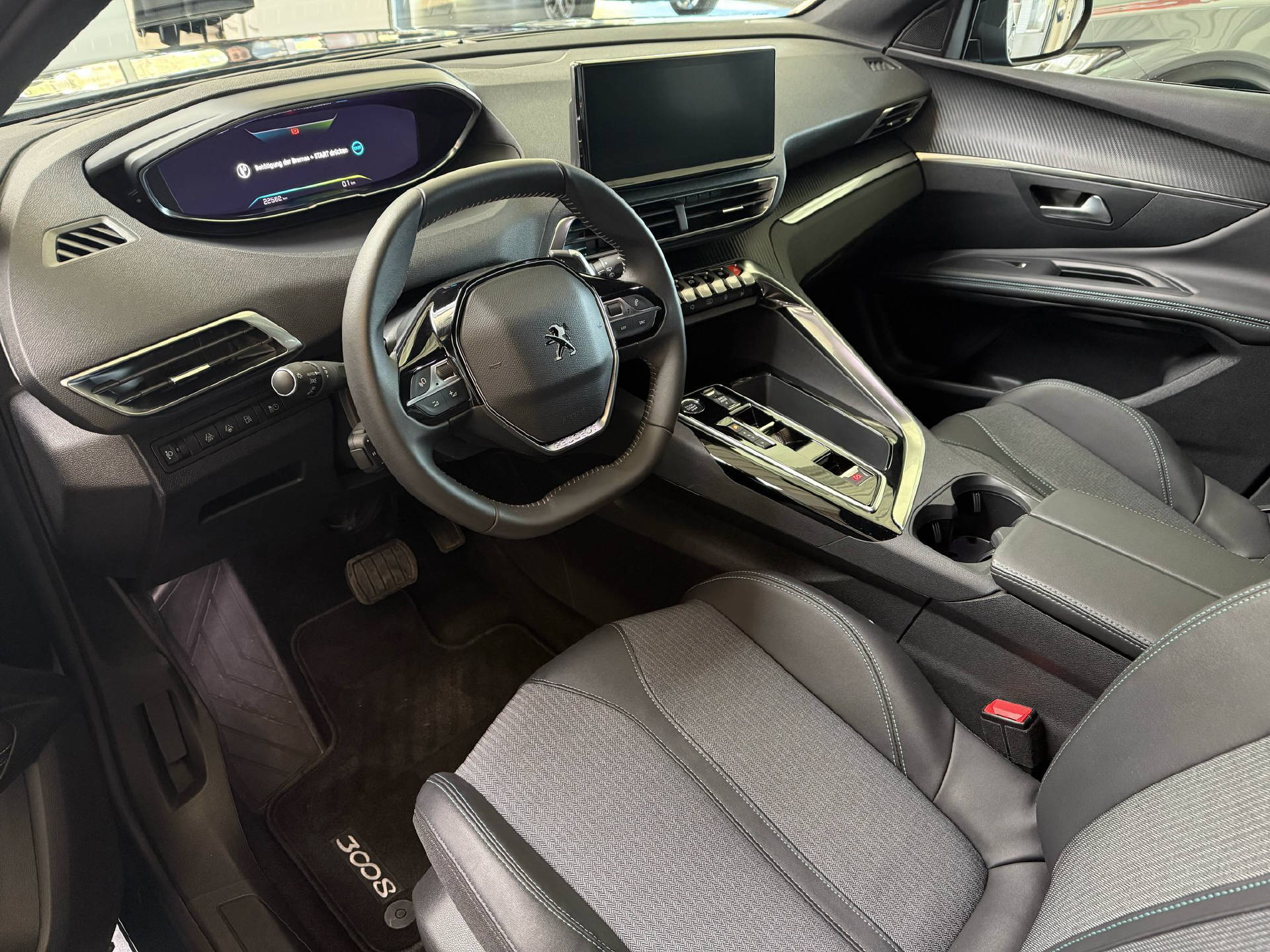 PEUGEOT 3008 1.6 Plug-in Hybrid Allure Pack-image-5