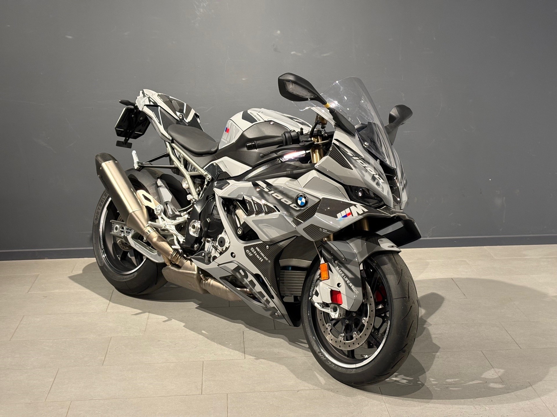 BMW S 1000 RR-showroom-element-1