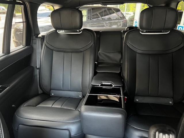 LAND ROVER Range Rover 4.4 V8 Autobiography LWB-image-11