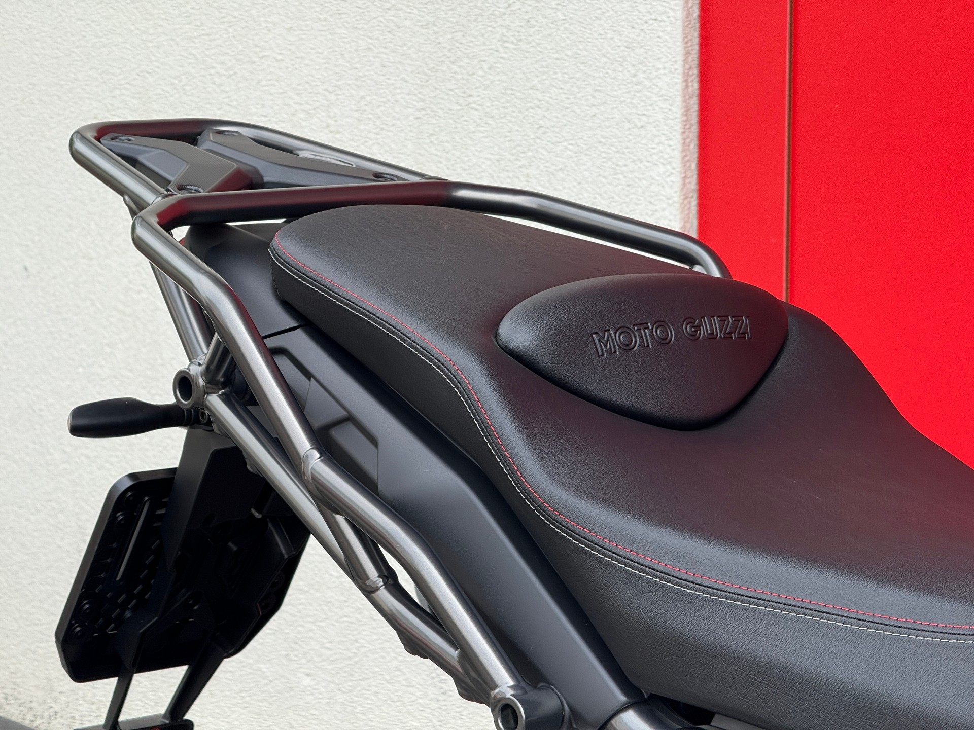 MOTO GUZZI V85 TT (35kW)-image-11